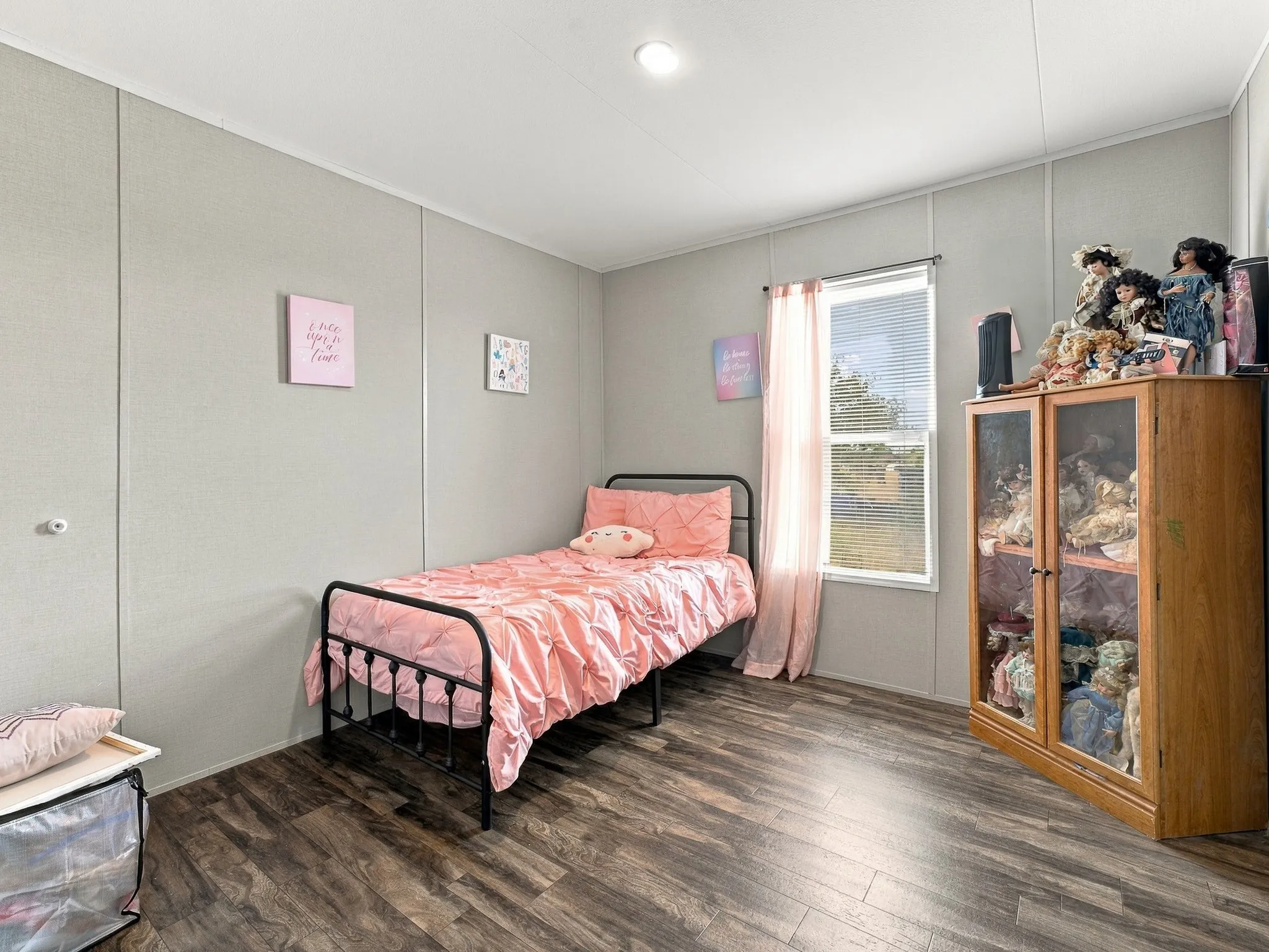Manufactured Home For Sale in Wise County , 123 Dove Court, Runaway Bay, Texas 76426, 4 Bedroom, 2 Bathroom, 1 Garage spaces, 1,493 Sqft, built in 2024, mls#21398357, Real Estate Agent in Runaway Bay, Homes For Sale in Wise county, Homes For Sale in Runaway Bay, Realtor in Runaway Bay Texas, Real Estate Brokerage Independent Realty Texas, Luminita Cordes Realtor