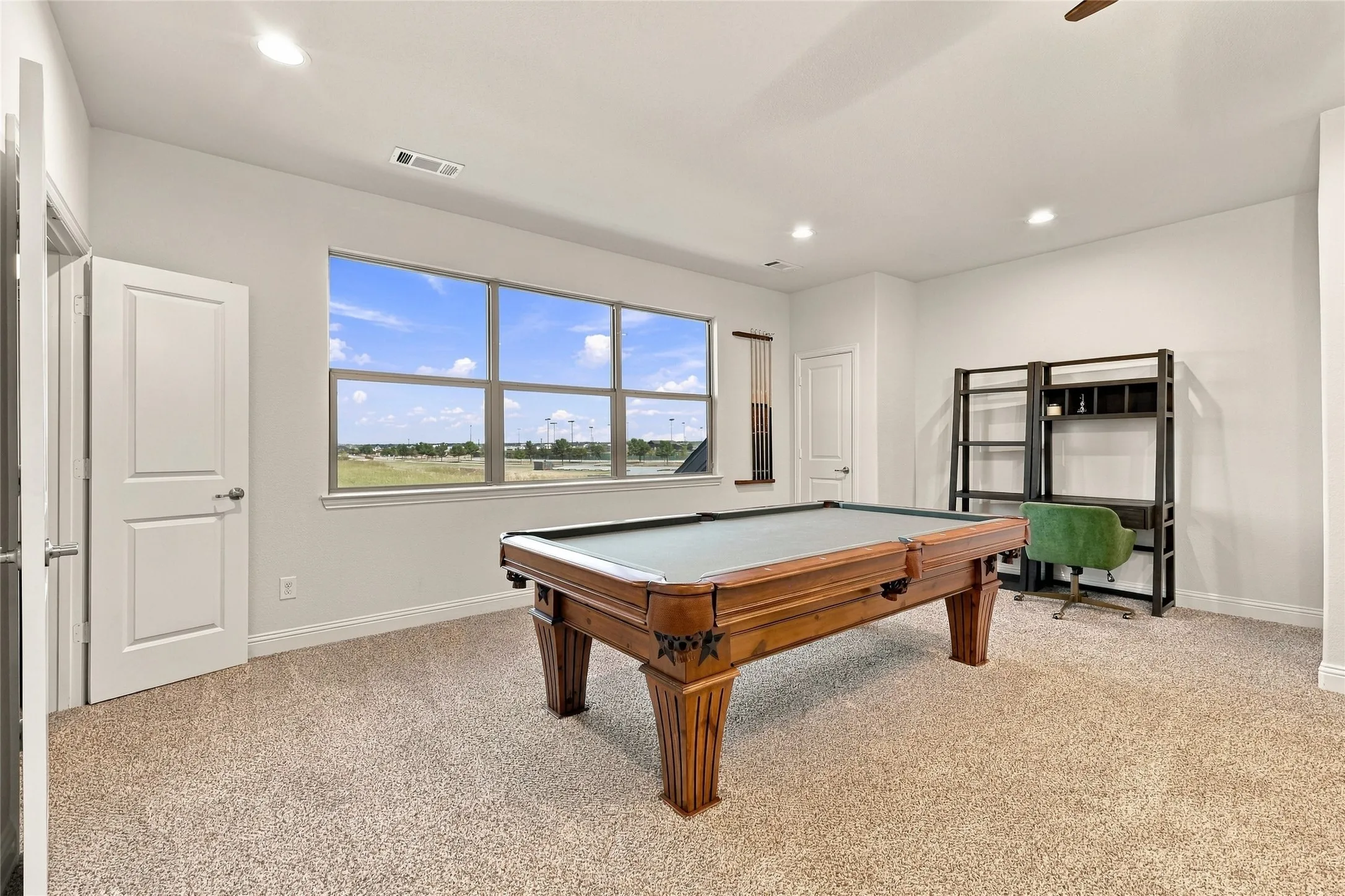 Single Family Residence For Sale in Collin County , 840 Waterview Drive, Prosper, Texas 75078, 4 Bedroom, 4 Bathroom, 3 Garage spaces, 3,843 Sqft, built in 2016, mls#21399130, Real Estate Agent in Prosper, Homes For Sale in Collin county, Homes For Sale in Prosper, Realtor in Prosper Texas, Real Estate Brokerage Independent Realty Texas, Luminita Cordes Realtor