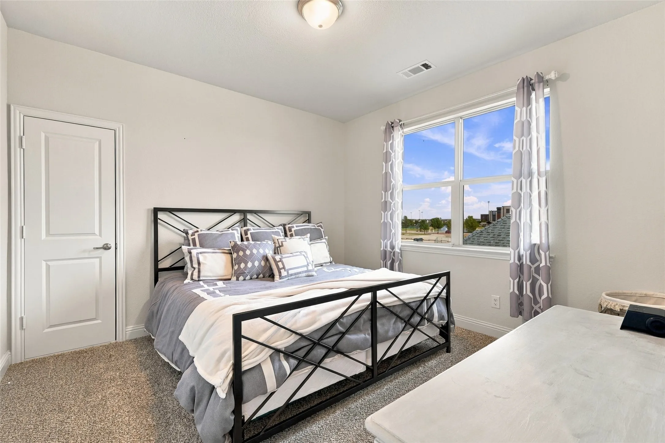 Single Family Residence For Sale in Collin County , 840 Waterview Drive, Prosper, Texas 75078, 4 Bedroom, 4 Bathroom, 3 Garage spaces, 3,843 Sqft, built in 2016, mls#21399130, Real Estate Agent in Prosper, Homes For Sale in Collin county, Homes For Sale in Prosper, Realtor in Prosper Texas, Real Estate Brokerage Independent Realty Texas, Luminita Cordes Realtor