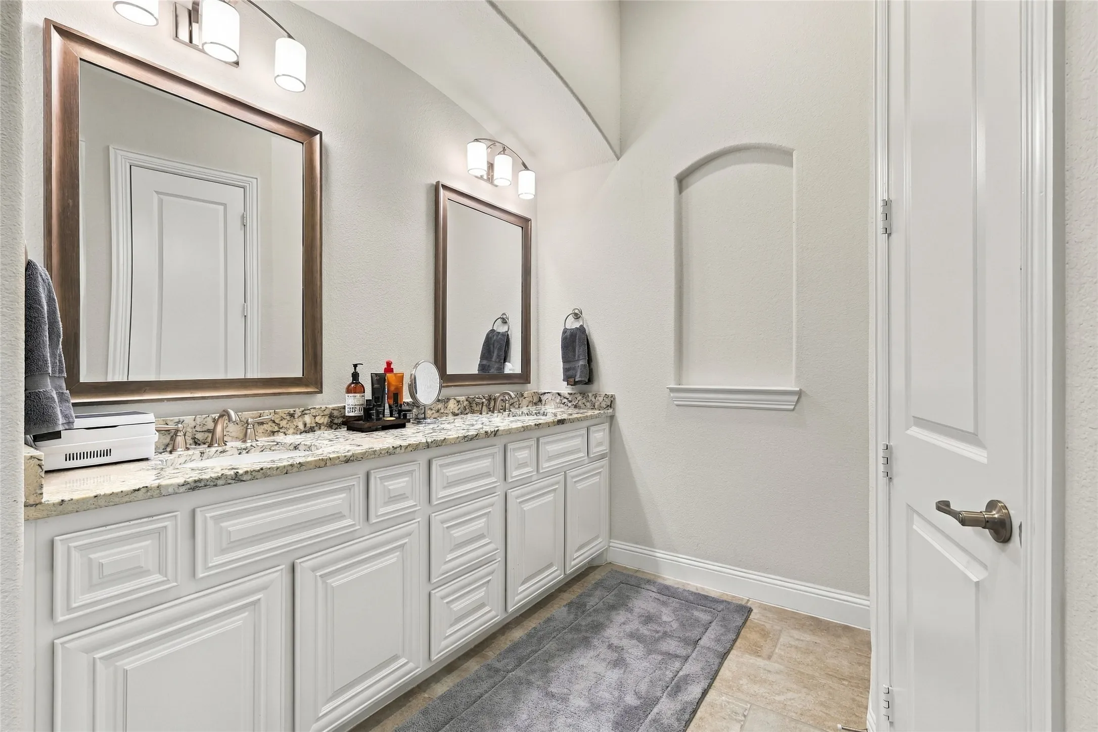 Single Family Residence For Sale in Collin County , 840 Waterview Drive, Prosper, Texas 75078, 4 Bedroom, 4 Bathroom, 3 Garage spaces, 3,843 Sqft, built in 2016, mls#21399130, Real Estate Agent in Prosper, Homes For Sale in Collin county, Homes For Sale in Prosper, Realtor in Prosper Texas, Real Estate Brokerage Independent Realty Texas, Luminita Cordes Realtor