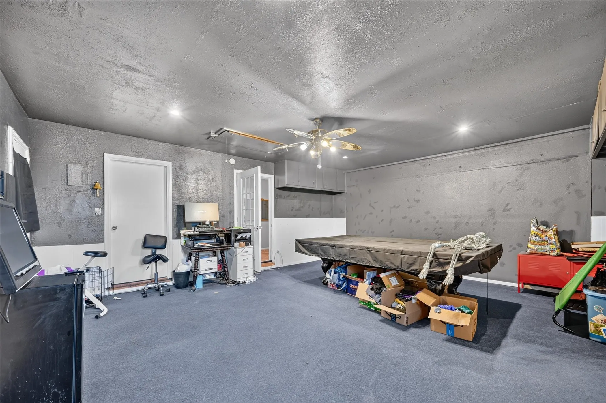 Single Family Residence For Sale in Dallas County , 1110 Vegas Drive, Garland, Texas 75042, 3 Bedroom, 2 Bathroom, Garage spaces, 1,832 Sqft, built in 1960, mls#21400773, Real Estate Agent in Garland, Homes For Sale in Dallas county, Homes For Sale in Garland, Realtor in Garland Texas, Real Estate Brokerage Independent Realty Texas, Luminita Cordes Realtor