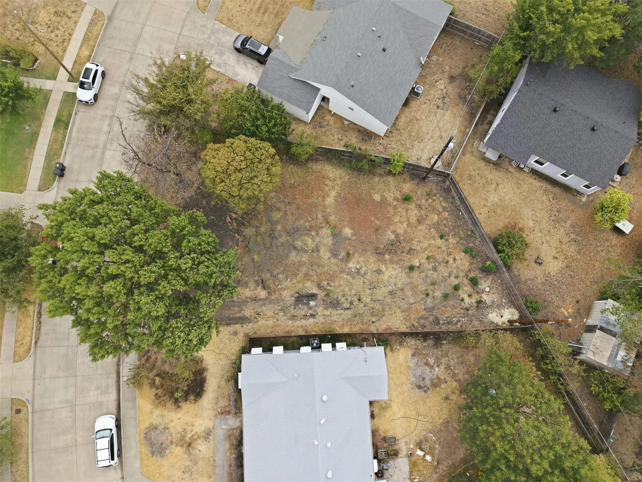 Improved Land For Sale in Tarrant County , 3413 Cloer Drive, Fort Worth, Texas 76109, 0, 0, Garage spaces, 0 Sqft, built in 1949, mls#21400908, Real Estate Agent in Fort Worth, Homes For Sale in Tarrant county, Homes For Sale in Fort Worth, Realtor in Fort Worth Texas, Real Estate Brokerage Independent Realty Texas, Luminita Cordes Realtor