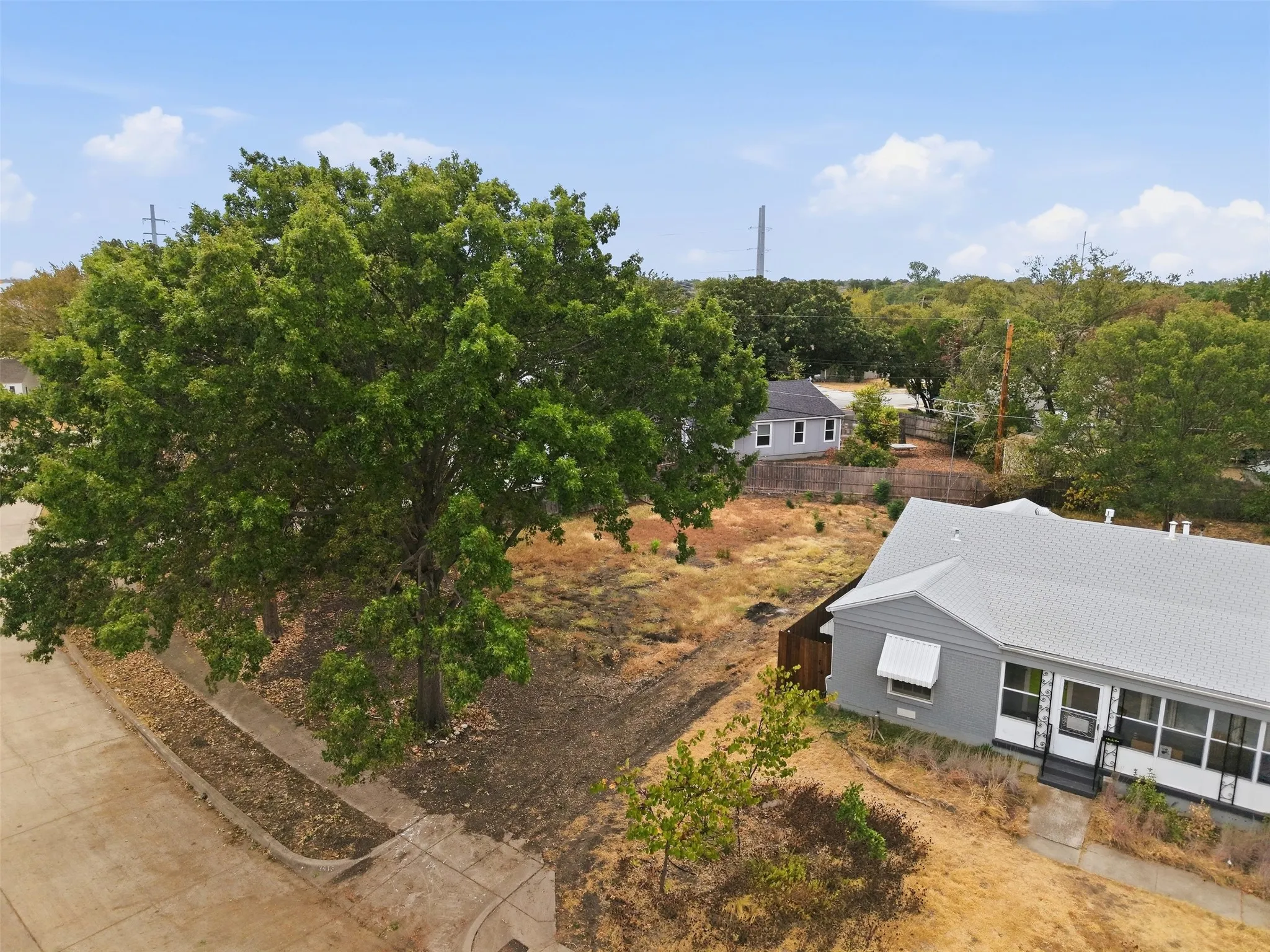 Improved Land For Sale in Tarrant County , 3413 Cloer Drive, Fort Worth, Texas 76109, 0, 0, Garage spaces, 0 Sqft, built in 1949, mls#21400908, Real Estate Agent in Fort Worth, Homes For Sale in Tarrant county, Homes For Sale in Fort Worth, Realtor in Fort Worth Texas, Real Estate Brokerage Independent Realty Texas, Luminita Cordes Realtor