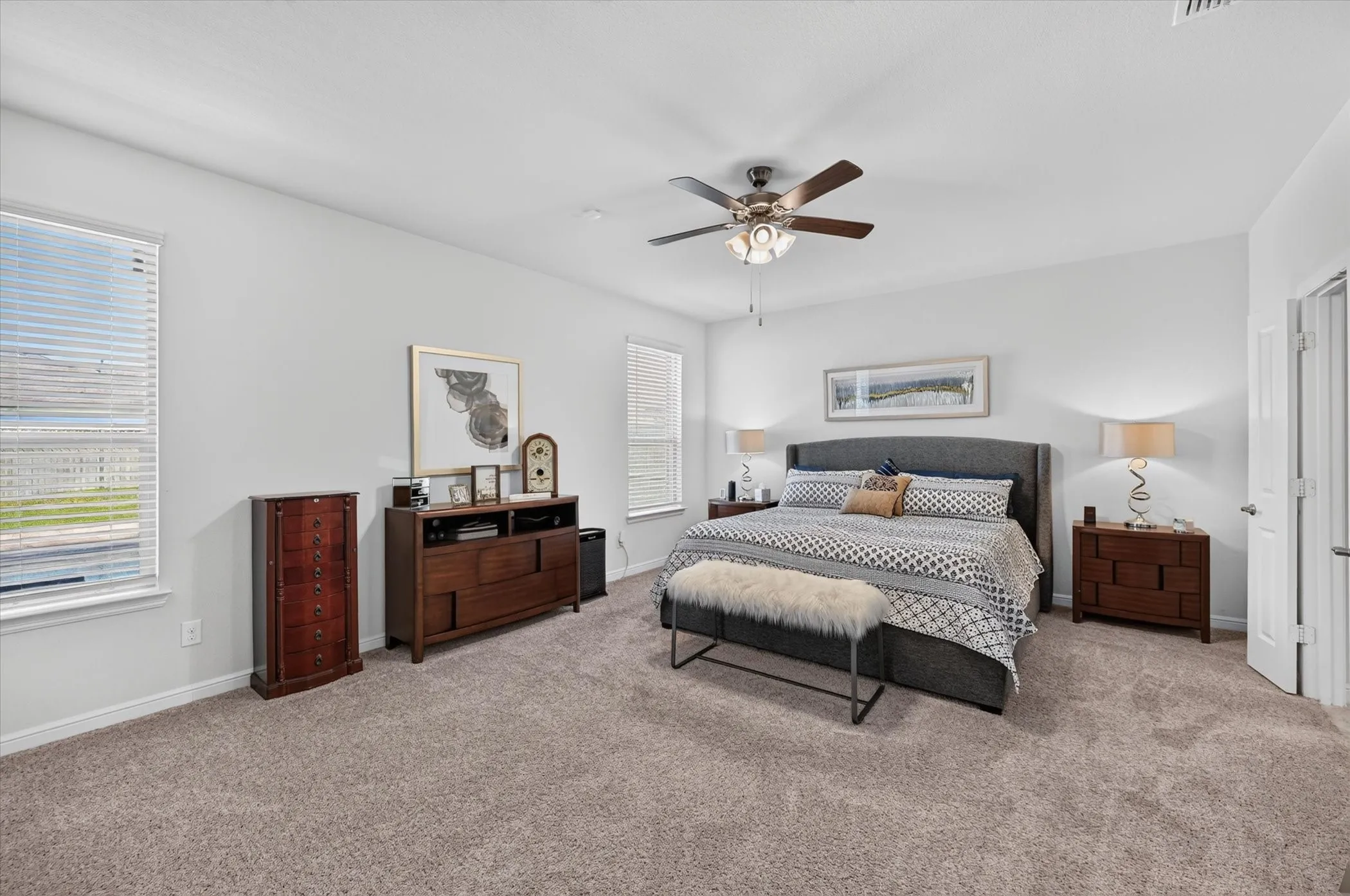 Single Family Residence For Sale in Denton County , 2620 Little Wonder Lane, Northlake, Texas 76247, 3 Bedroom, 2 Bathroom, 2 Garage spaces, 2,209 Sqft, built in 2020, mls#21393263, Real Estate Agent in Northlake, Homes For Sale in Denton county, Homes For Sale in Northlake, Realtor in Northlake Texas, Real Estate Brokerage Independent Realty Texas, Luminita Cordes Realtor