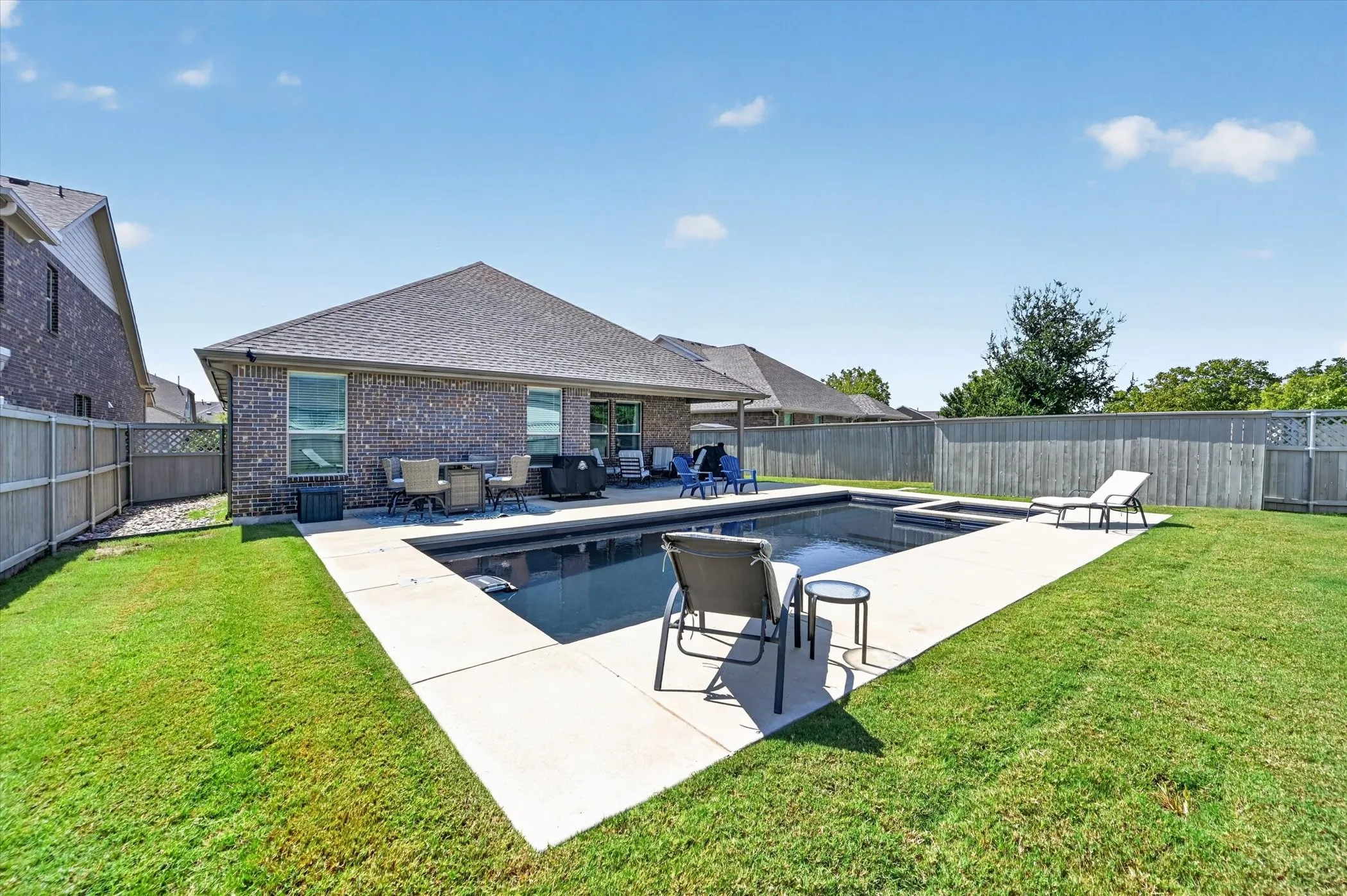 Single Family Residence For Sale in Denton County , 2620 Little Wonder Lane, Northlake, Texas 76247, 3 Bedroom, 2 Bathroom, 2 Garage spaces, 2,209 Sqft, built in 2020, mls#21393263, Real Estate Agent in Northlake, Homes For Sale in Denton county, Homes For Sale in Northlake, Realtor in Northlake Texas, Real Estate Brokerage Independent Realty Texas, Luminita Cordes Realtor