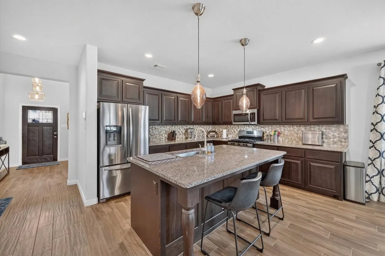 Single Family Residence For Sale in Denton County , 2620 Little Wonder Lane, Northlake, Texas 76247, 3 Bedroom, 2 Bathroom, 2 Garage spaces, 2,209 Sqft, built in 2020, mls#21393263, Real Estate Agent in Northlake, Homes For Sale in Denton county, Homes For Sale in Northlake, Realtor in Northlake Texas, Real Estate Brokerage Independent Realty Texas, Luminita Cordes Realtor