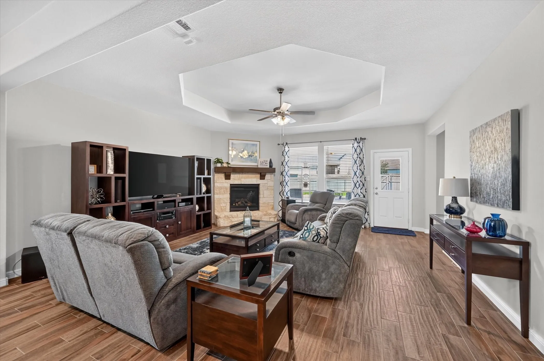 Single Family Residence For Sale in Denton County , 2620 Little Wonder Lane, Northlake, Texas 76247, 3 Bedroom, 2 Bathroom, 2 Garage spaces, 2,209 Sqft, built in 2020, mls#21393263, Real Estate Agent in Northlake, Homes For Sale in Denton county, Homes For Sale in Northlake, Realtor in Northlake Texas, Real Estate Brokerage Independent Realty Texas, Luminita Cordes Realtor