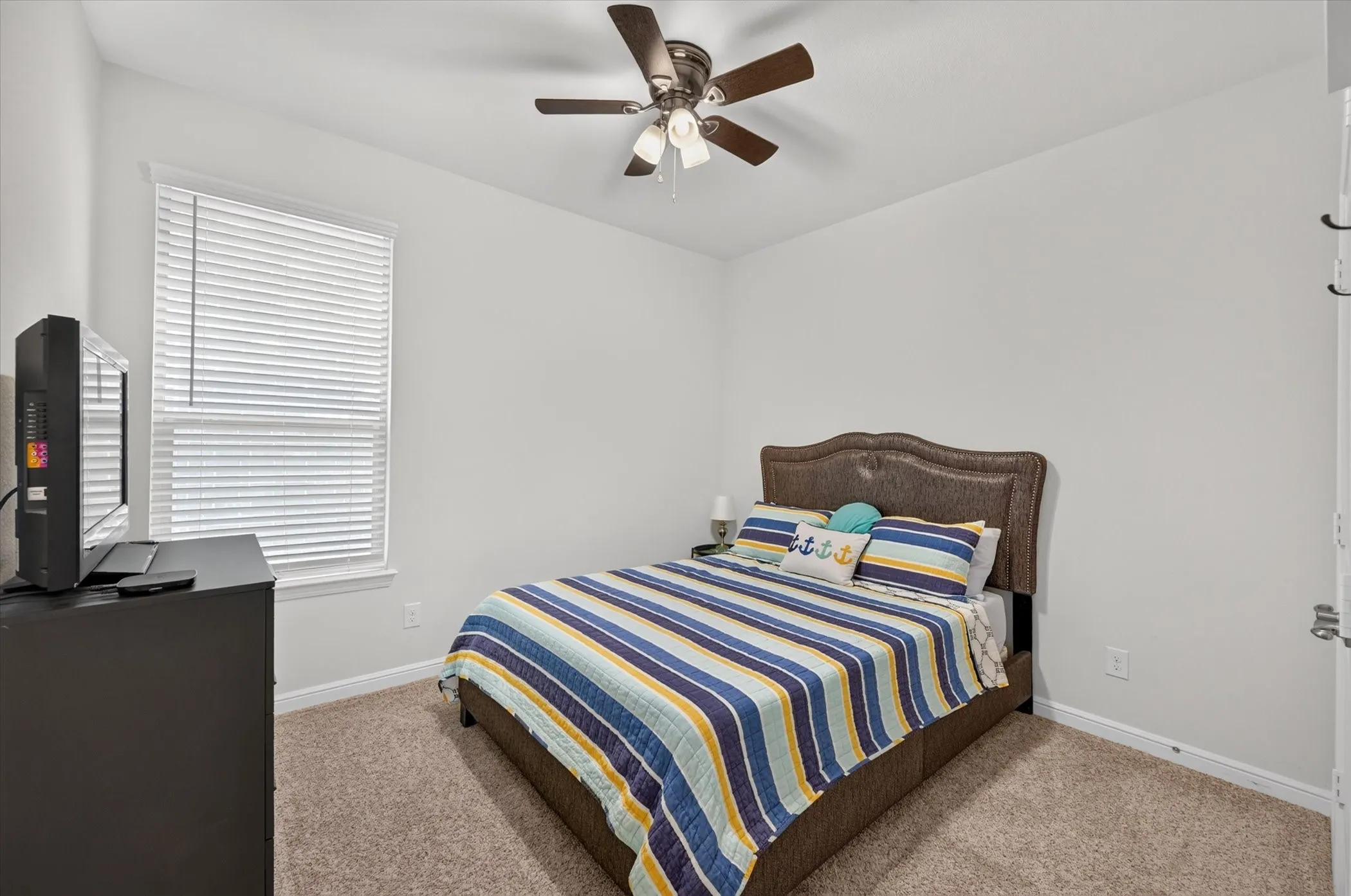 Single Family Residence For Sale in Denton County , 2620 Little Wonder Lane, Northlake, Texas 76247, 3 Bedroom, 2 Bathroom, 2 Garage spaces, 2,209 Sqft, built in 2020, mls#21393263, Real Estate Agent in Northlake, Homes For Sale in Denton county, Homes For Sale in Northlake, Realtor in Northlake Texas, Real Estate Brokerage Independent Realty Texas, Luminita Cordes Realtor