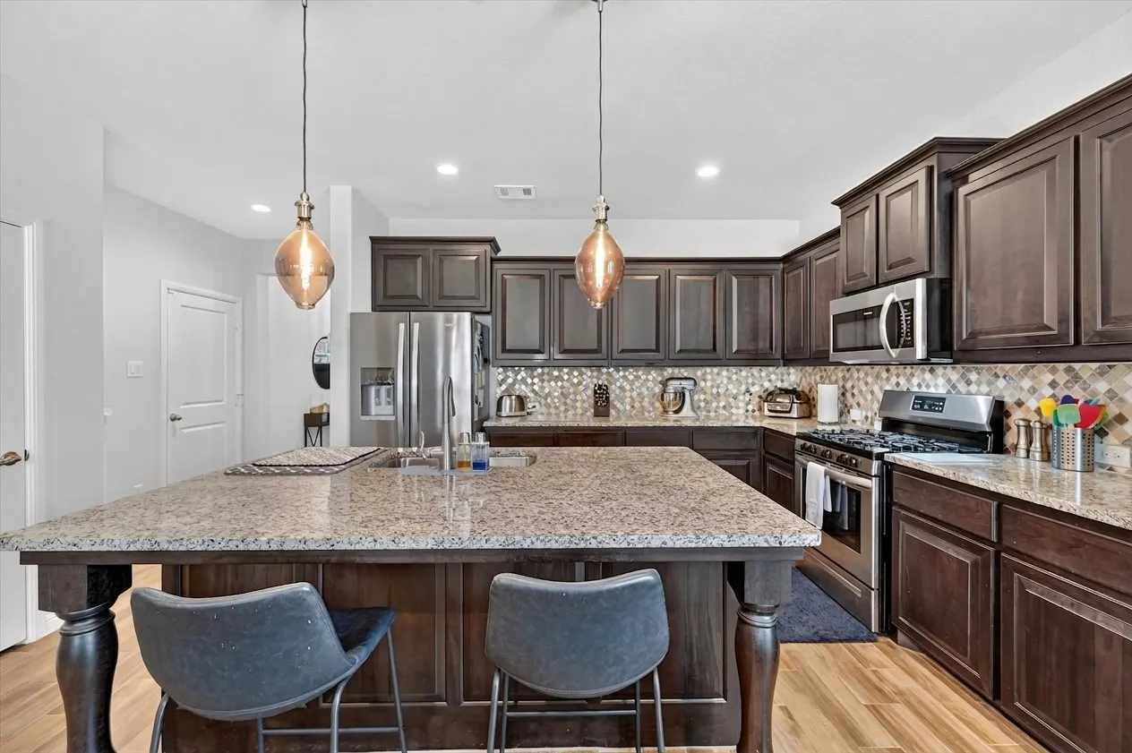 Single Family Residence For Sale in Denton County , 2620 Little Wonder Lane, Northlake, Texas 76247, 3 Bedroom, 2 Bathroom, 2 Garage spaces, 2,209 Sqft, built in 2020, mls#21393263, Real Estate Agent in Northlake, Homes For Sale in Denton county, Homes For Sale in Northlake, Realtor in Northlake Texas, Real Estate Brokerage Independent Realty Texas, Luminita Cordes Realtor