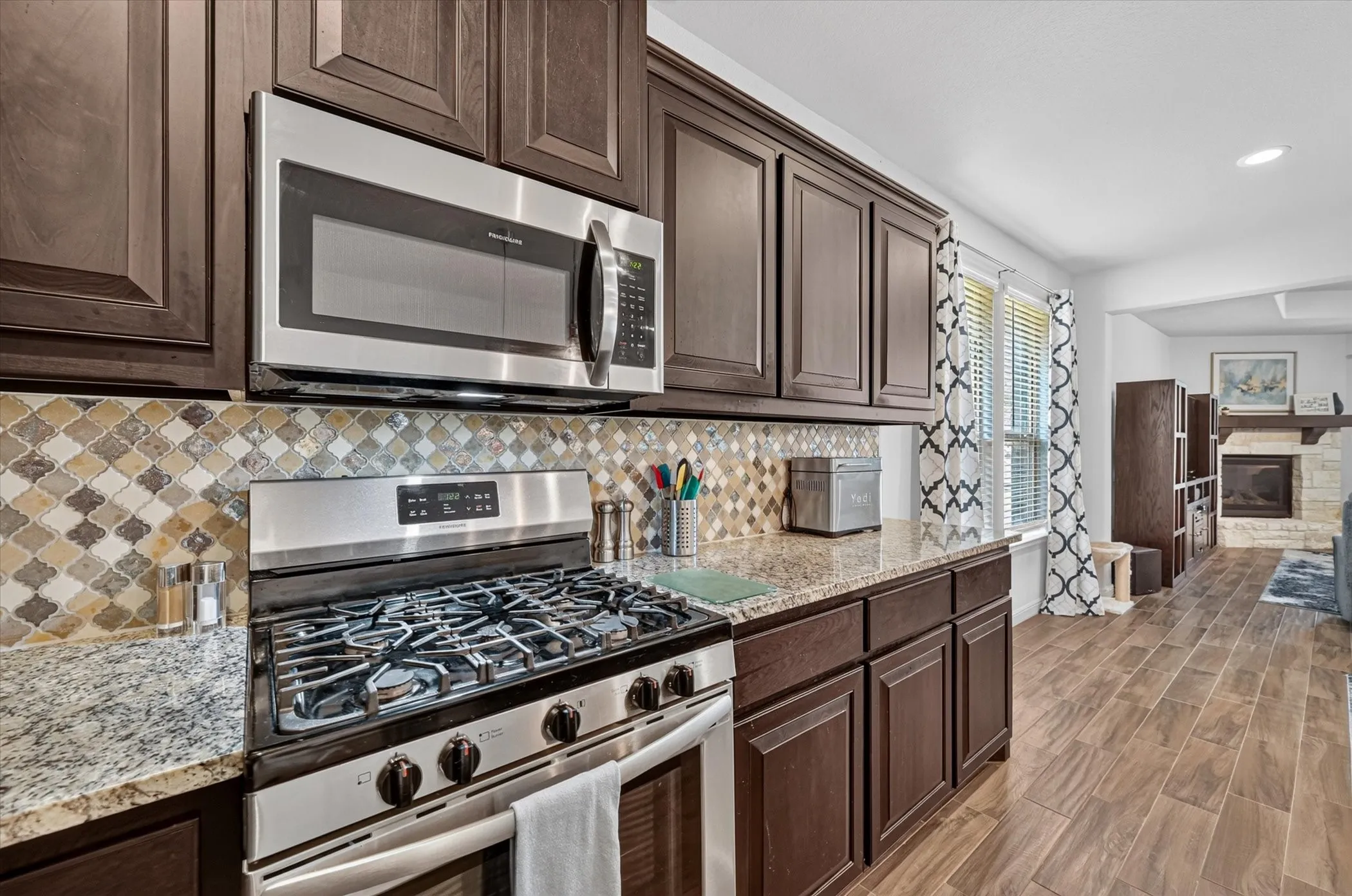 Single Family Residence For Sale in Denton County , 2620 Little Wonder Lane, Northlake, Texas 76247, 3 Bedroom, 2 Bathroom, 2 Garage spaces, 2,209 Sqft, built in 2020, mls#21393263, Real Estate Agent in Northlake, Homes For Sale in Denton county, Homes For Sale in Northlake, Realtor in Northlake Texas, Real Estate Brokerage Independent Realty Texas, Luminita Cordes Realtor