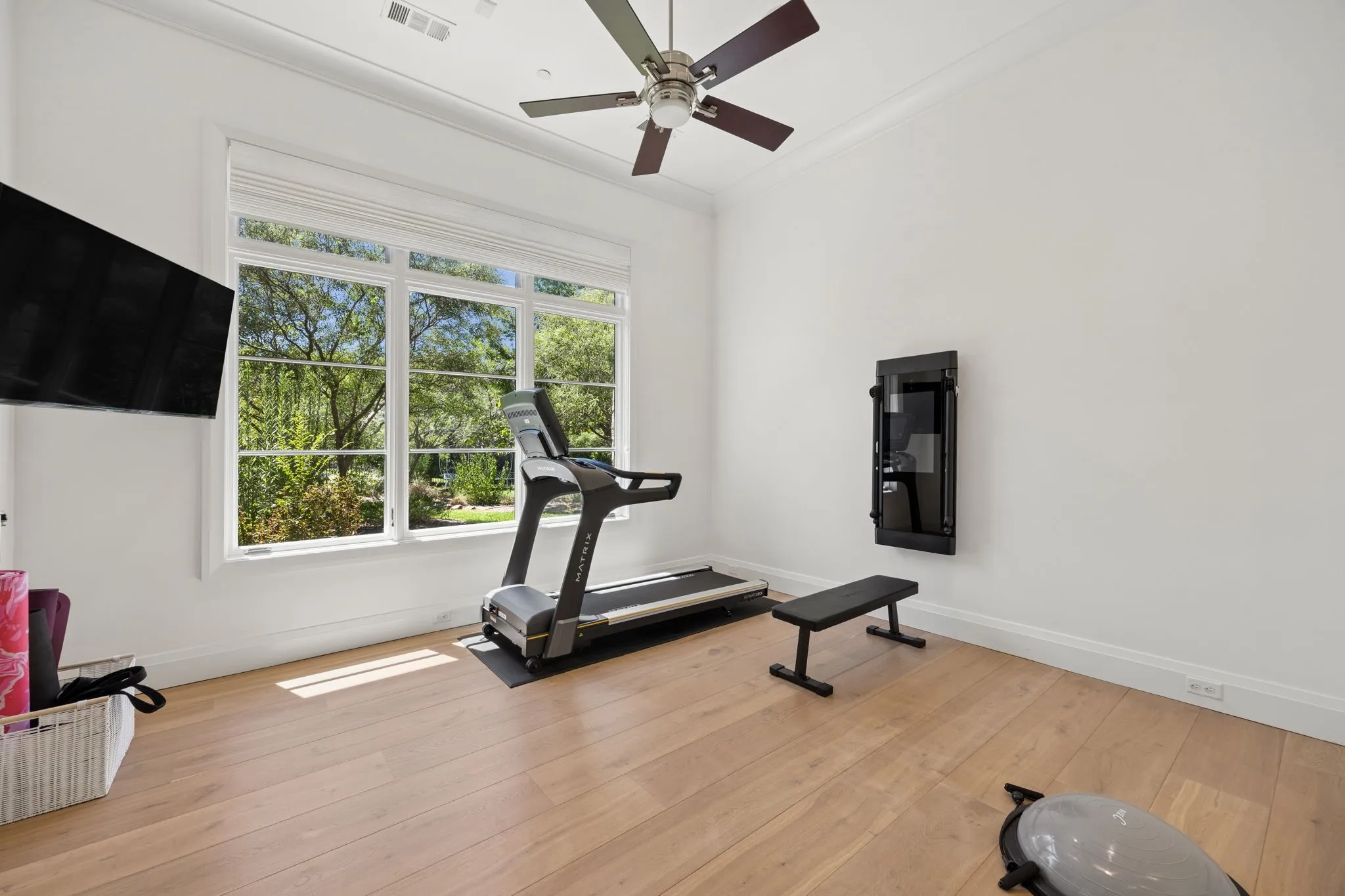 Single Family Residence For Sale in Tarrant County , 1208 Perdenalas Trail, Westlake, Texas 76262, 6 Bedroom, 8 Bathroom, 3 Garage spaces, 10,557 Sqft, built in 2019, mls#21373643, Real Estate Agent in Westlake, Homes For Sale in Tarrant county, Homes For Sale in Westlake, Realtor in Westlake Texas, Real Estate Brokerage Independent Realty Texas, Luminita Cordes Realtor