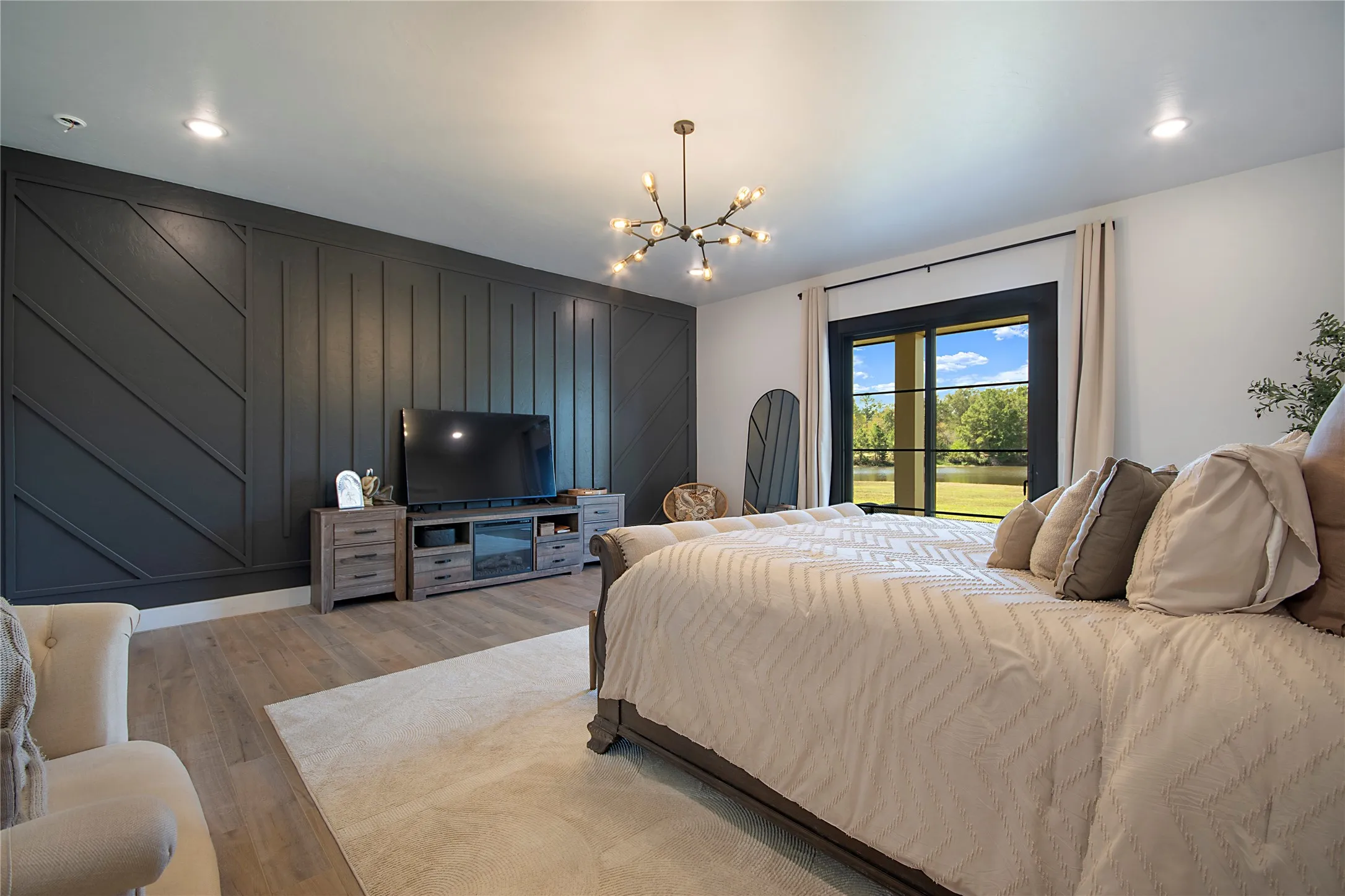 Single Family Residence For Sale in Harrison County , 8383 FM 2208, Longview, Texas 75650, 6 Bedroom, 5 Bathroom, 2 Garage spaces, 6,922 Sqft, built in 2022, mls#21400797, Real Estate Agent in Longview, Homes For Sale in Harrison county, Homes For Sale in Longview, Realtor in Longview Texas, Real Estate Brokerage Independent Realty Texas, Luminita Cordes Realtor