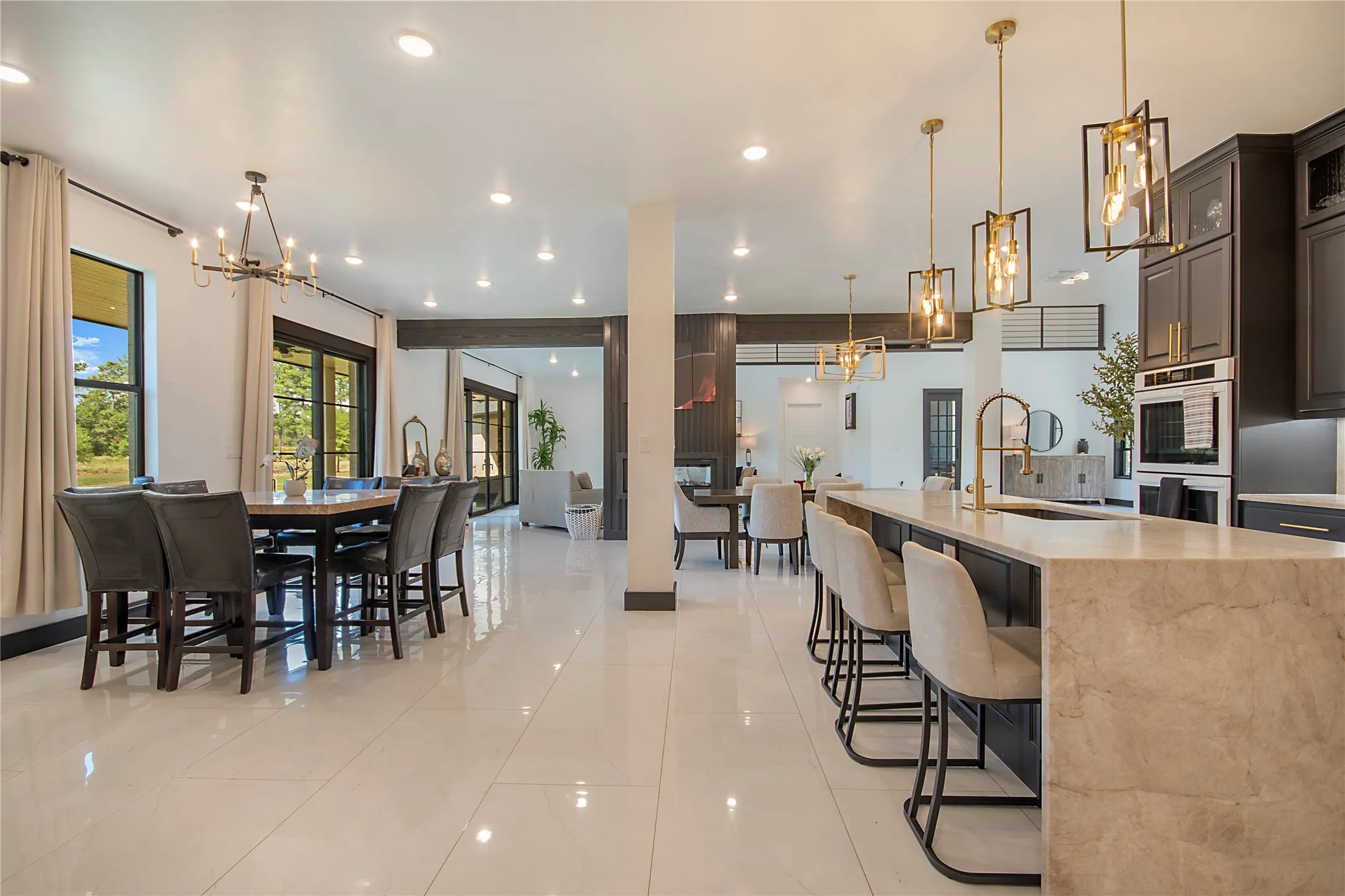 Single Family Residence For Sale in Harrison County , 8383 FM 2208, Longview, Texas 75650, 6 Bedroom, 5 Bathroom, 2 Garage spaces, 6,922 Sqft, built in 2022, mls#21400797, Real Estate Agent in Longview, Homes For Sale in Harrison county, Homes For Sale in Longview, Realtor in Longview Texas, Real Estate Brokerage Independent Realty Texas, Luminita Cordes Realtor