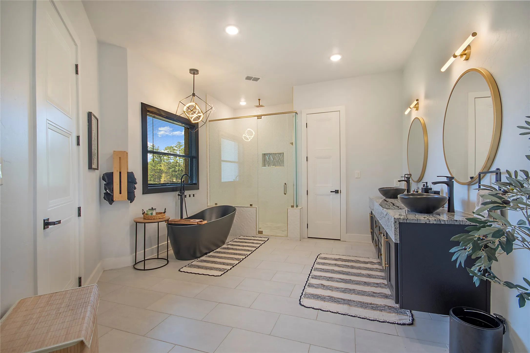 Single Family Residence For Sale in Harrison County , 8383 FM 2208, Longview, Texas 75650, 6 Bedroom, 5 Bathroom, 2 Garage spaces, 6,922 Sqft, built in 2022, mls#21400797, Real Estate Agent in Longview, Homes For Sale in Harrison county, Homes For Sale in Longview, Realtor in Longview Texas, Real Estate Brokerage Independent Realty Texas, Luminita Cordes Realtor
