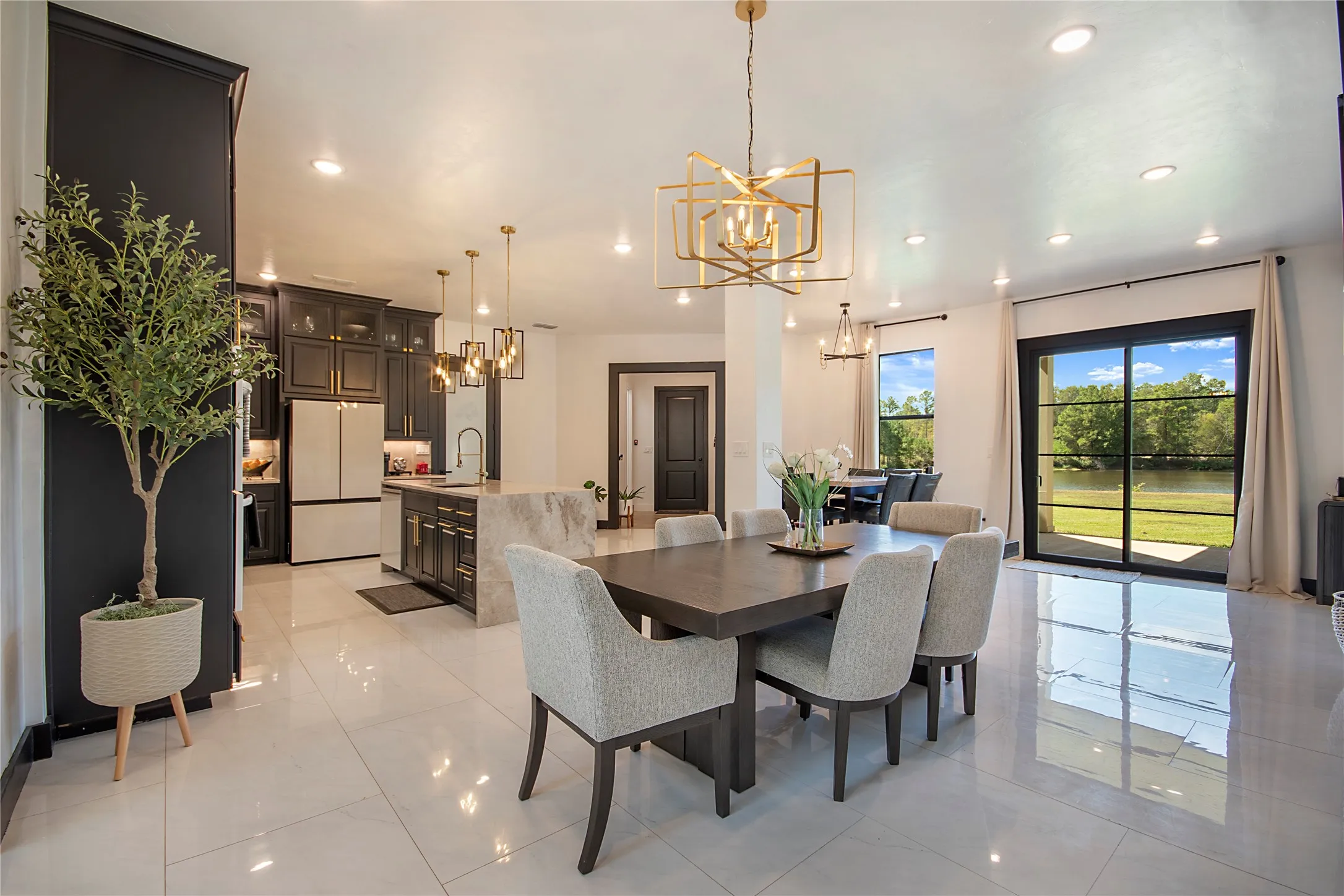 Single Family Residence For Sale in Harrison County , 8383 FM 2208, Longview, Texas 75650, 6 Bedroom, 5 Bathroom, 2 Garage spaces, 6,922 Sqft, built in 2022, mls#21400797, Real Estate Agent in Longview, Homes For Sale in Harrison county, Homes For Sale in Longview, Realtor in Longview Texas, Real Estate Brokerage Independent Realty Texas, Luminita Cordes Realtor