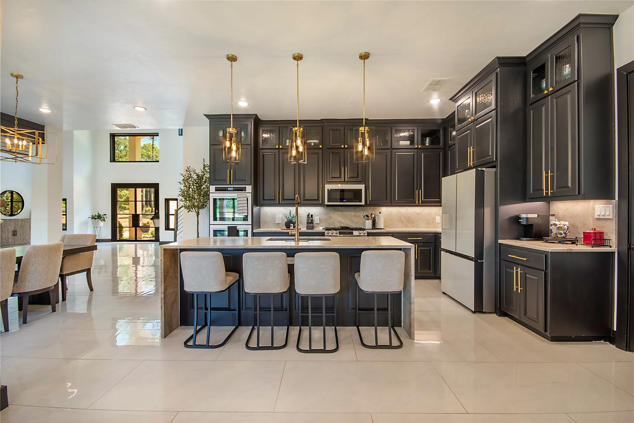 Single Family Residence For Sale in Harrison County , 8383 FM 2208, Longview, Texas 75650, 6 Bedroom, 5 Bathroom, 2 Garage spaces, 6,922 Sqft, built in 2022, mls#21400797, Real Estate Agent in Longview, Homes For Sale in Harrison county, Homes For Sale in Longview, Realtor in Longview Texas, Real Estate Brokerage Independent Realty Texas, Luminita Cordes Realtor