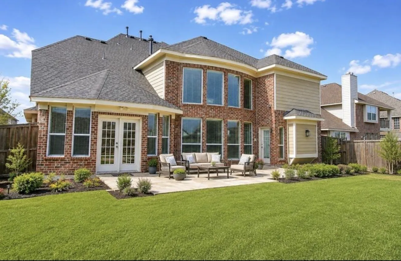 Single Family Residence For Sale in Tarrant County , 2719 Explorador, Grand Prairie, Texas 75054, 4 Bedroom, 4 Bathroom, 2 Garage spaces, 5,337 Sqft, built in 2008, mls#21400946, Real Estate Agent in Grand Prairie, Homes For Sale in Tarrant county, Homes For Sale in Grand Prairie, Realtor in Grand Prairie Texas, Real Estate Brokerage Independent Realty Texas, Luminita Cordes Realtor