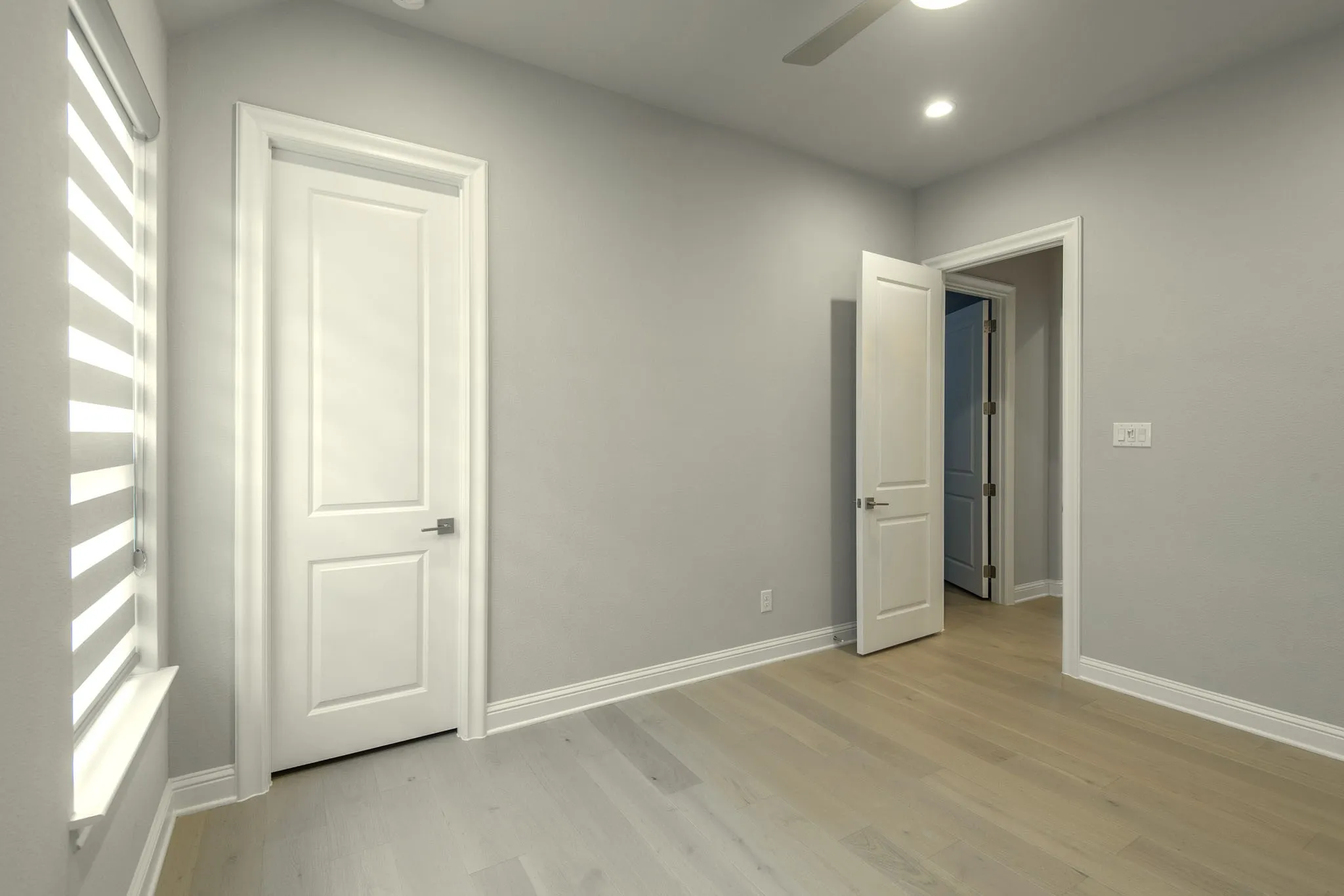 Single Family Residence For Sale in Denton County , 4908 Sir Cole Court, Carrollton, Texas 75010, 4 Bedroom, 3 Bathroom, 3 Garage spaces, 2,989 Sqft, built in 2022, mls#21398575, Real Estate Agent in Carrollton, Homes For Sale in Denton county, Homes For Sale in Carrollton, Realtor in Carrollton Texas, Real Estate Brokerage Independent Realty Texas, Luminita Cordes Realtor