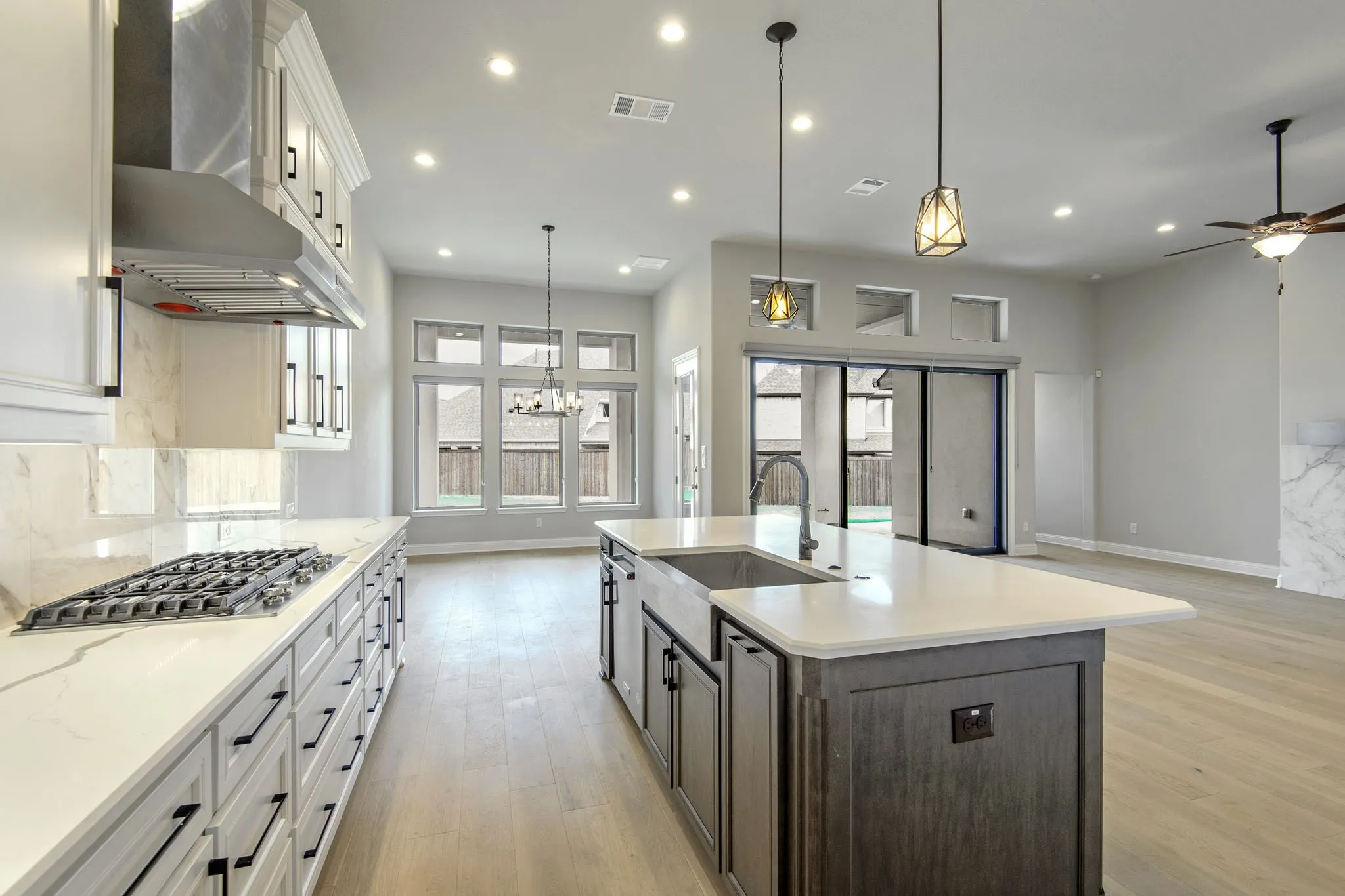Single Family Residence For Sale in Denton County , 4908 Sir Cole Court, Carrollton, Texas 75010, 4 Bedroom, 3 Bathroom, 3 Garage spaces, 2,989 Sqft, built in 2022, mls#21398575, Real Estate Agent in Carrollton, Homes For Sale in Denton county, Homes For Sale in Carrollton, Realtor in Carrollton Texas, Real Estate Brokerage Independent Realty Texas, Luminita Cordes Realtor
