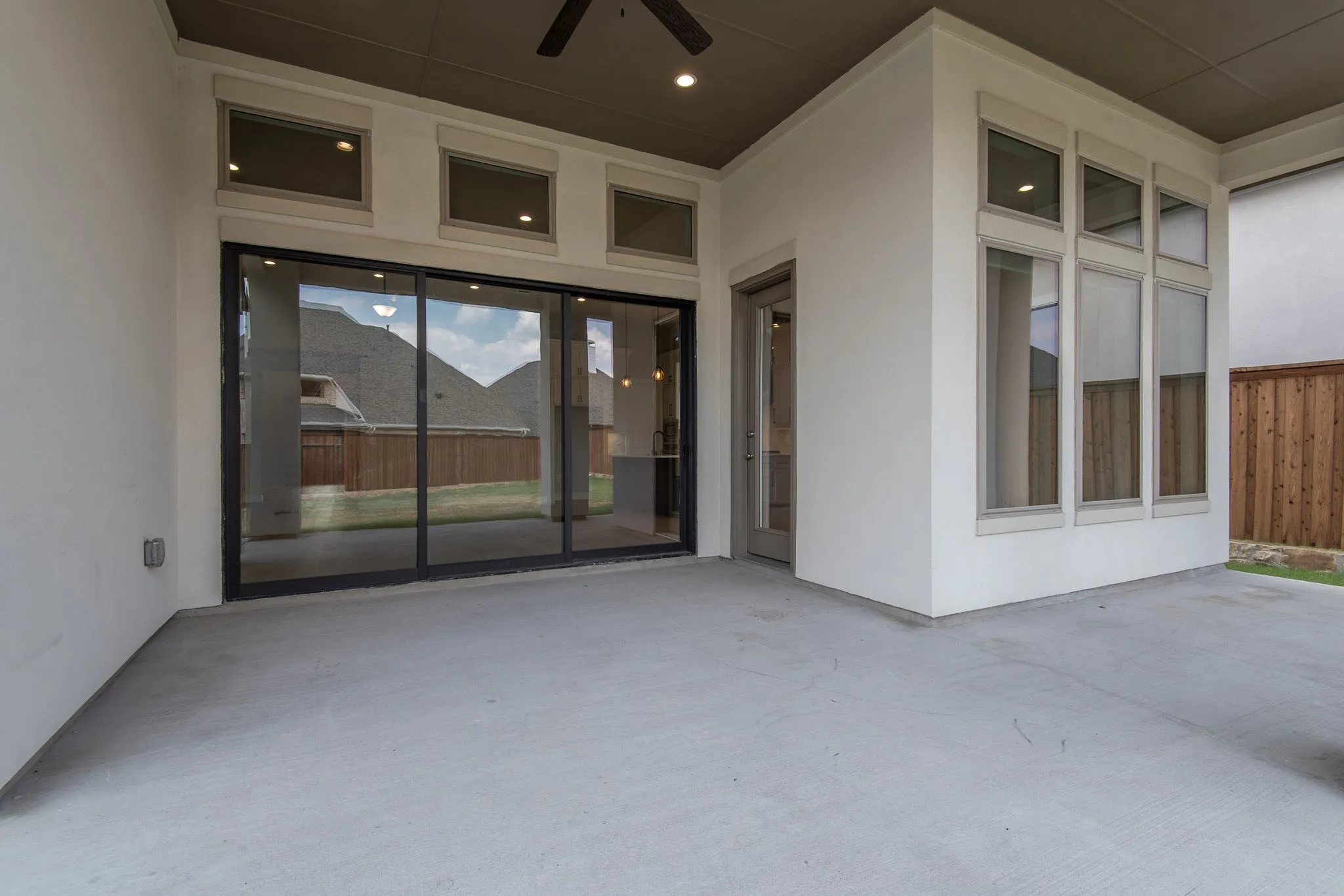 Single Family Residence For Sale in Denton County , 4908 Sir Cole Court, Carrollton, Texas 75010, 4 Bedroom, 3 Bathroom, 3 Garage spaces, 2,989 Sqft, built in 2022, mls#21398575, Real Estate Agent in Carrollton, Homes For Sale in Denton county, Homes For Sale in Carrollton, Realtor in Carrollton Texas, Real Estate Brokerage Independent Realty Texas, Luminita Cordes Realtor