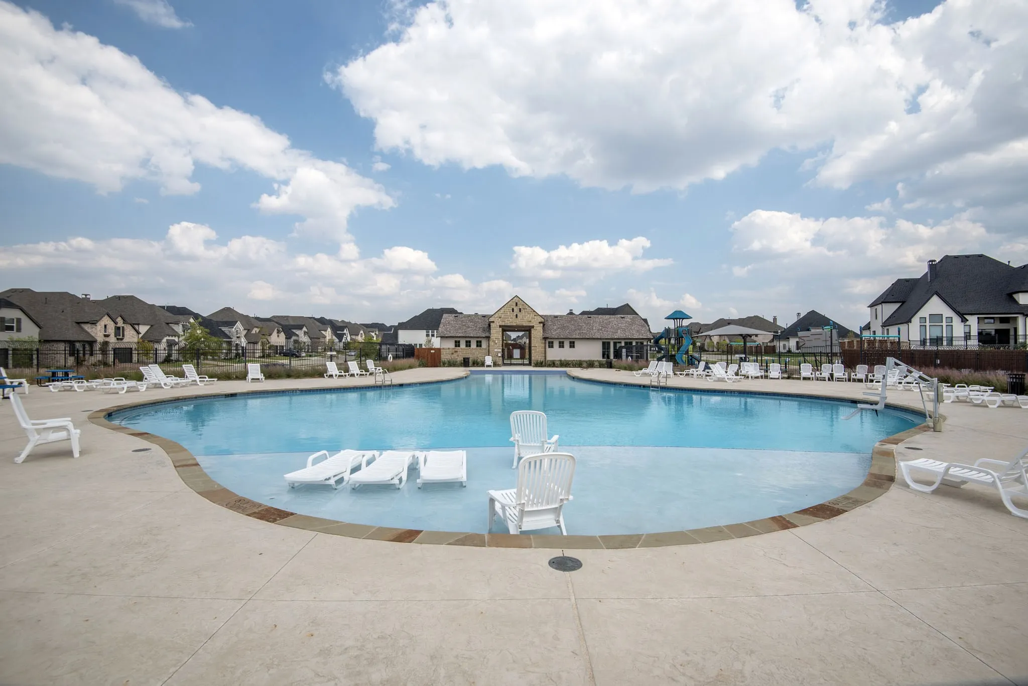Single Family Residence For Sale in Denton County , 4908 Sir Cole Court, Carrollton, Texas 75010, 4 Bedroom, 3 Bathroom, 3 Garage spaces, 2,989 Sqft, built in 2022, mls#21398575, Real Estate Agent in Carrollton, Homes For Sale in Denton county, Homes For Sale in Carrollton, Realtor in Carrollton Texas, Real Estate Brokerage Independent Realty Texas, Luminita Cordes Realtor