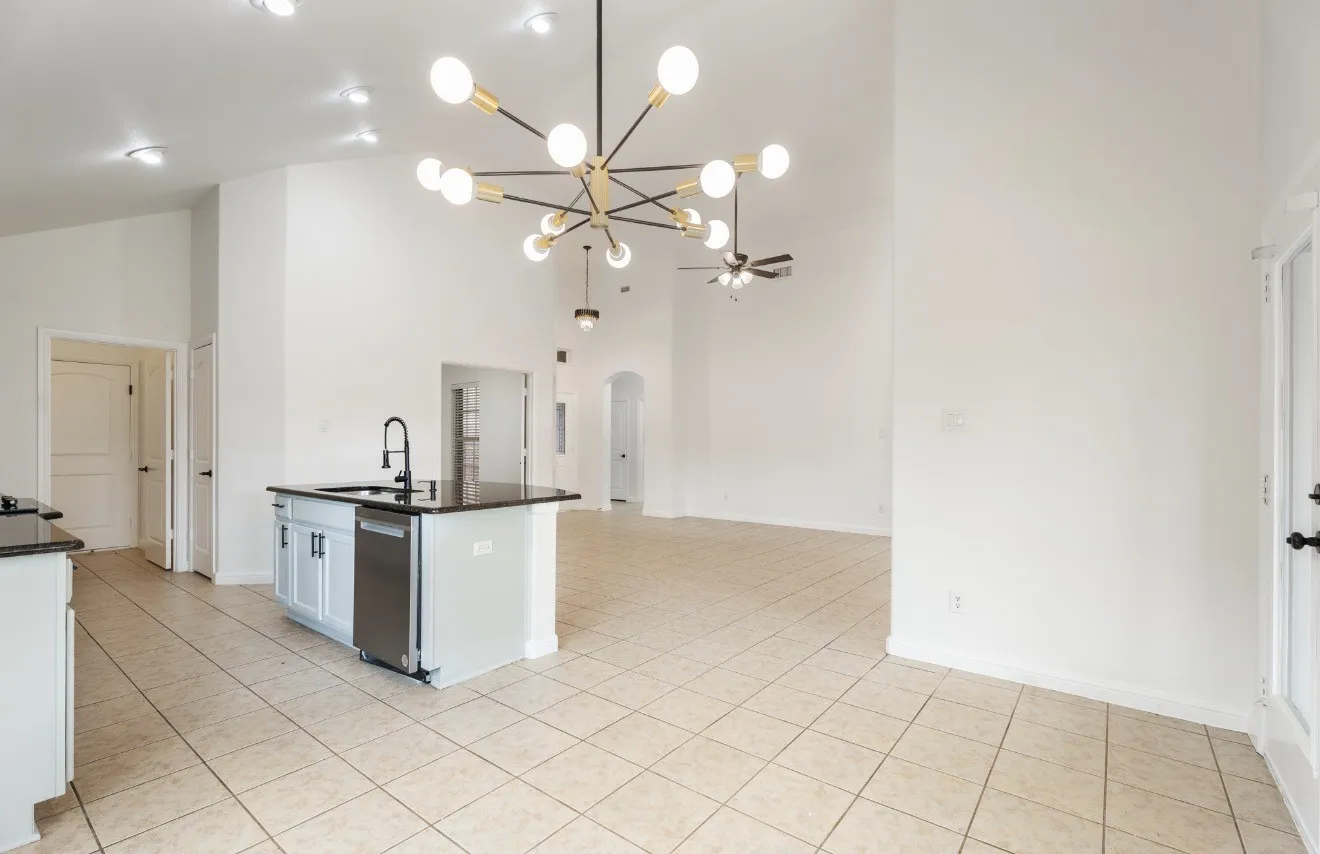Single Family Residence For Rent in Denton County , 1413 Nightingale Drive, Aubrey, Texas 76227, 3 Bedroom, 2 Bathroom, 2 Garage spaces, 1,687 Sqft, built in 2012, mls#21397245, Real Estate Agent in Aubrey, Homes For Rent in Denton county, Homes For Rent in Aubrey, Realtor in Aubrey Texas, Real Estate Brokerage Independent Realty Texas, Luminita Cordes Realtor