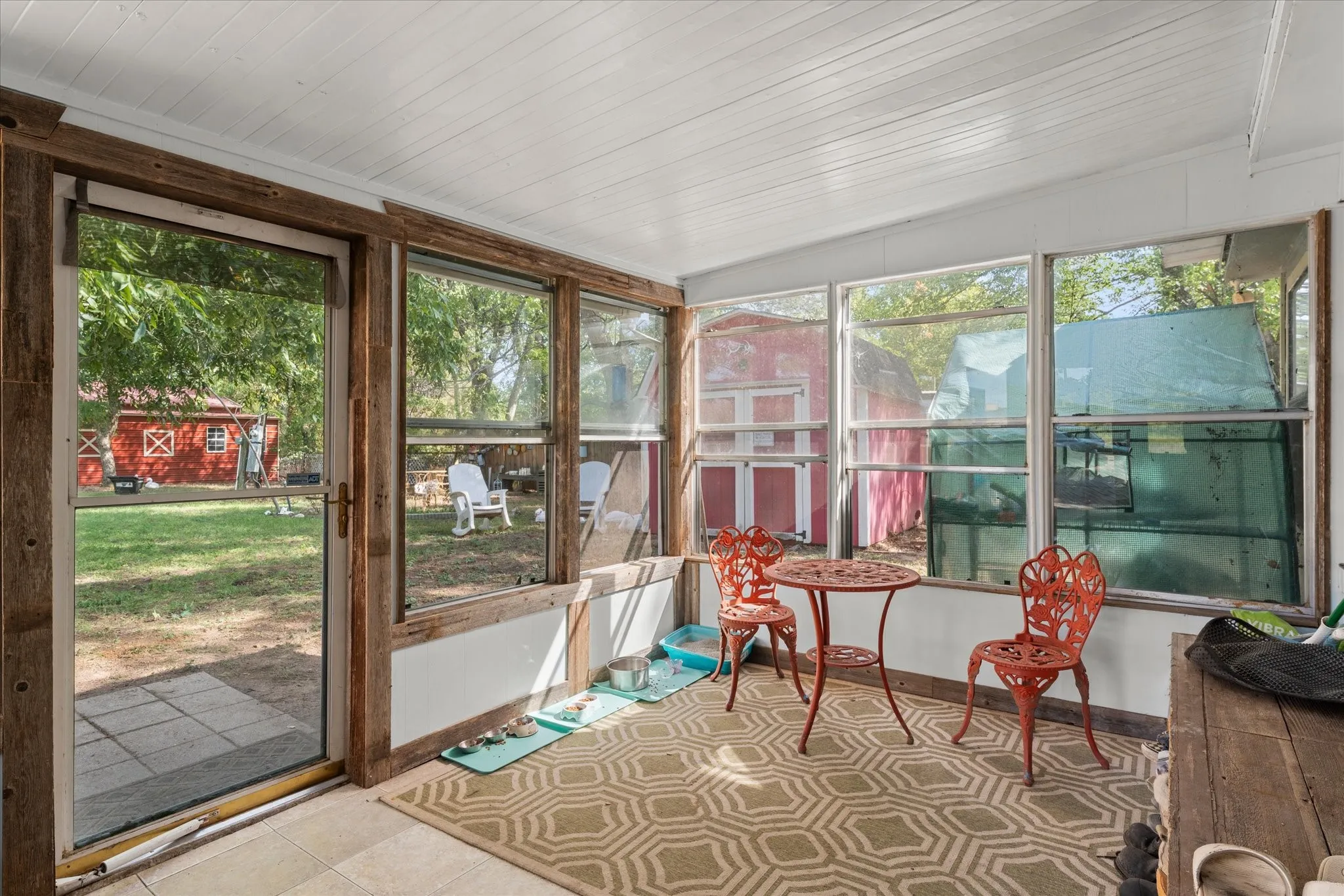 Single Family Residence For Sale in Henderson County , 718 Suncrest Drive, Tool, Texas 75143, 3 Bedroom, 1 Bathroom, Garage spaces, 1,350 Sqft, built in 1970, mls#21400951, Real Estate Agent in Tool, Homes For Sale in Henderson county, Homes For Sale in Tool, Realtor in Tool Texas, Real Estate Brokerage Independent Realty Texas, Luminita Cordes Realtor
