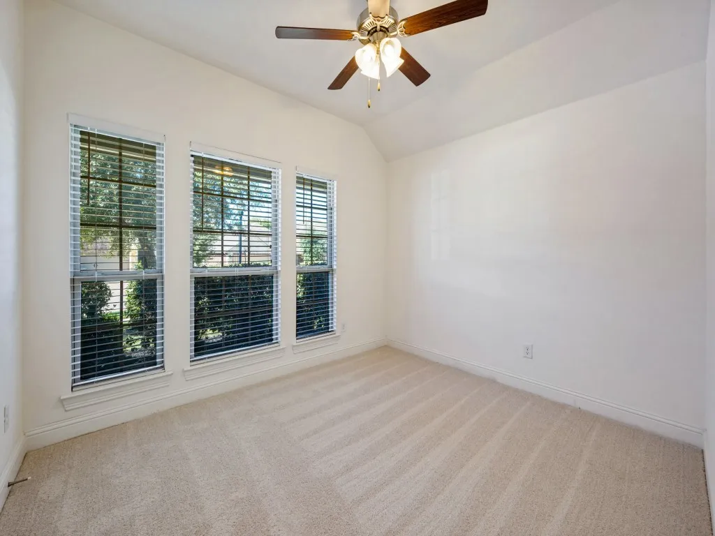 Single Family Residence For Sale in Denton County , 4501 Lakeview Drive, Frisco, Texas 75036, 3 Bedroom, 2 Bathroom, 2 Garage spaces, 1,788 Sqft, built in 2018, mls#21400472, Real Estate Agent in Frisco, Homes For Sale in Denton county, Homes For Sale in Frisco, Realtor in Frisco Texas, Real Estate Brokerage Independent Realty Texas, Luminita Cordes Realtor