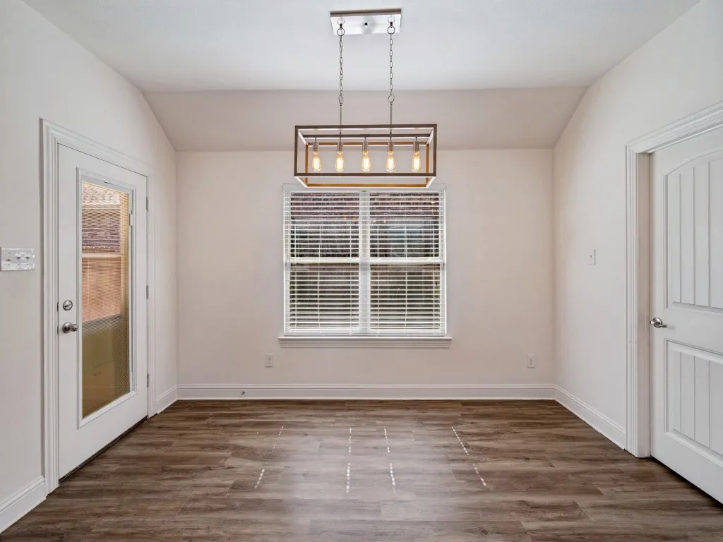 Single Family Residence For Sale in Denton County , 4501 Lakeview Drive, Frisco, Texas 75036, 3 Bedroom, 2 Bathroom, 2 Garage spaces, 1,788 Sqft, built in 2018, mls#21400472, Real Estate Agent in Frisco, Homes For Sale in Denton county, Homes For Sale in Frisco, Realtor in Frisco Texas, Real Estate Brokerage Independent Realty Texas, Luminita Cordes Realtor