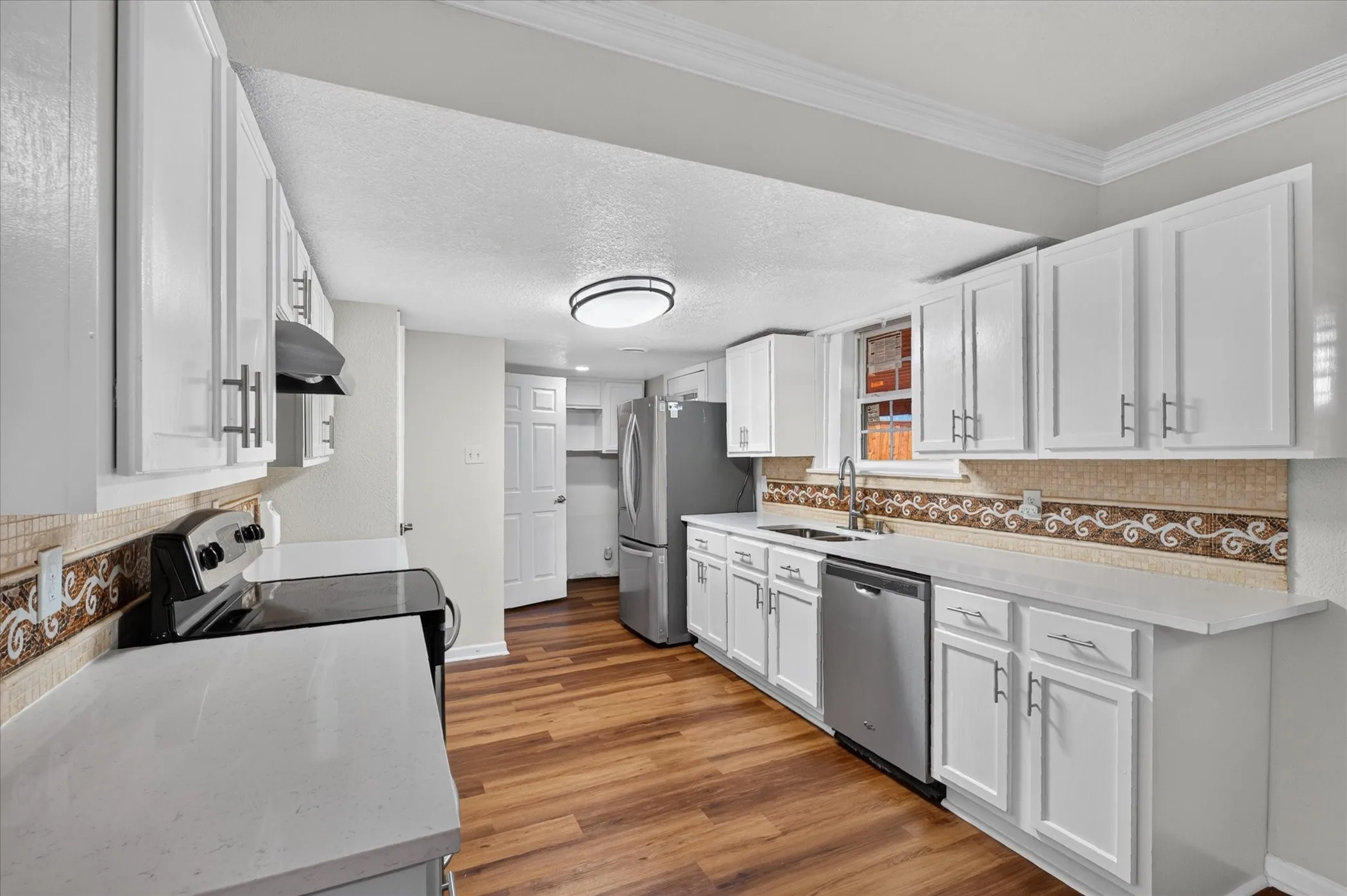 Single Family Residence For Sale in Dallas County , 2983 Amber Lane, Farmers Branch, Texas 75234, 4 Bedroom, 4 Bathroom, Garage spaces, 1,600 Sqft, built in 1959, mls#21400896, Real Estate Agent in Farmers Branch, Homes For Sale in Dallas county, Homes For Sale in Farmers Branch, Realtor in Farmers Branch Texas, Real Estate Brokerage Independent Realty Texas, Luminita Cordes Realtor