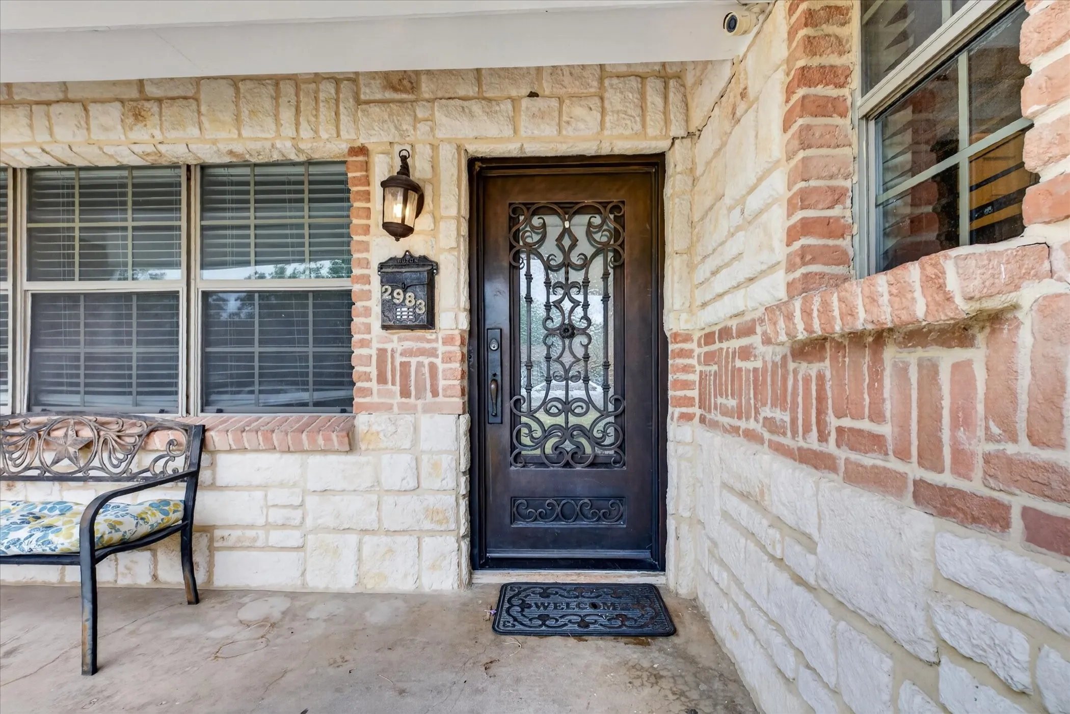 Single Family Residence For Sale in Dallas County , 2983 Amber Lane, Farmers Branch, Texas 75234, 4 Bedroom, 4 Bathroom, Garage spaces, 1,600 Sqft, built in 1959, mls#21400896, Real Estate Agent in Farmers Branch, Homes For Sale in Dallas county, Homes For Sale in Farmers Branch, Realtor in Farmers Branch Texas, Real Estate Brokerage Independent Realty Texas, Luminita Cordes Realtor