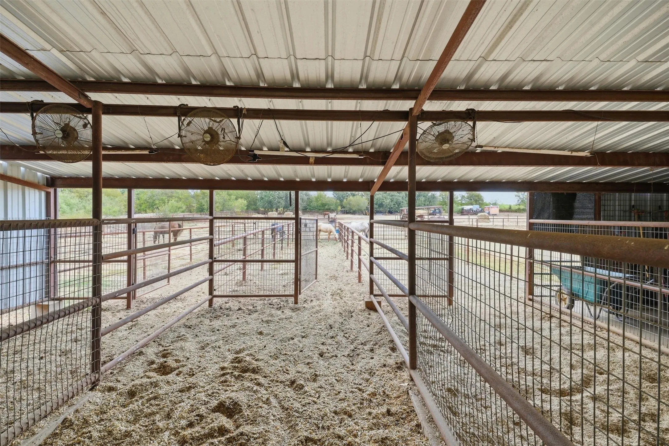 Farm For Sale in Parker County , 13827 Baker Road, Weatherford, Texas 76087, 3 Bedroom, 2 Bathroom, 2 Garage spaces, 1,380 Sqft, built in 1997, mls#21397345, Real Estate Agent in Weatherford, Homes For Sale in Parker county, Homes For Sale in Weatherford, Realtor in Weatherford Texas, Real Estate Brokerage Independent Realty Texas, Luminita Cordes Realtor