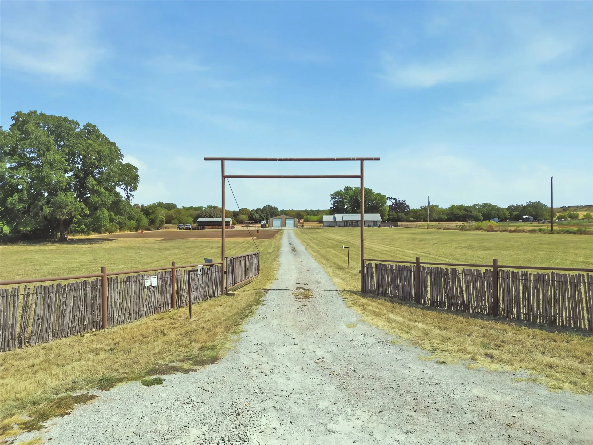 Farm For Sale in Parker County , 13827 Baker Road, Weatherford, Texas 76087, 3 Bedroom, 2 Bathroom, 2 Garage spaces, 1,380 Sqft, built in 1997, mls#21397345, Real Estate Agent in Weatherford, Homes For Sale in Parker county, Homes For Sale in Weatherford, Realtor in Weatherford Texas, Real Estate Brokerage Independent Realty Texas, Luminita Cordes Realtor