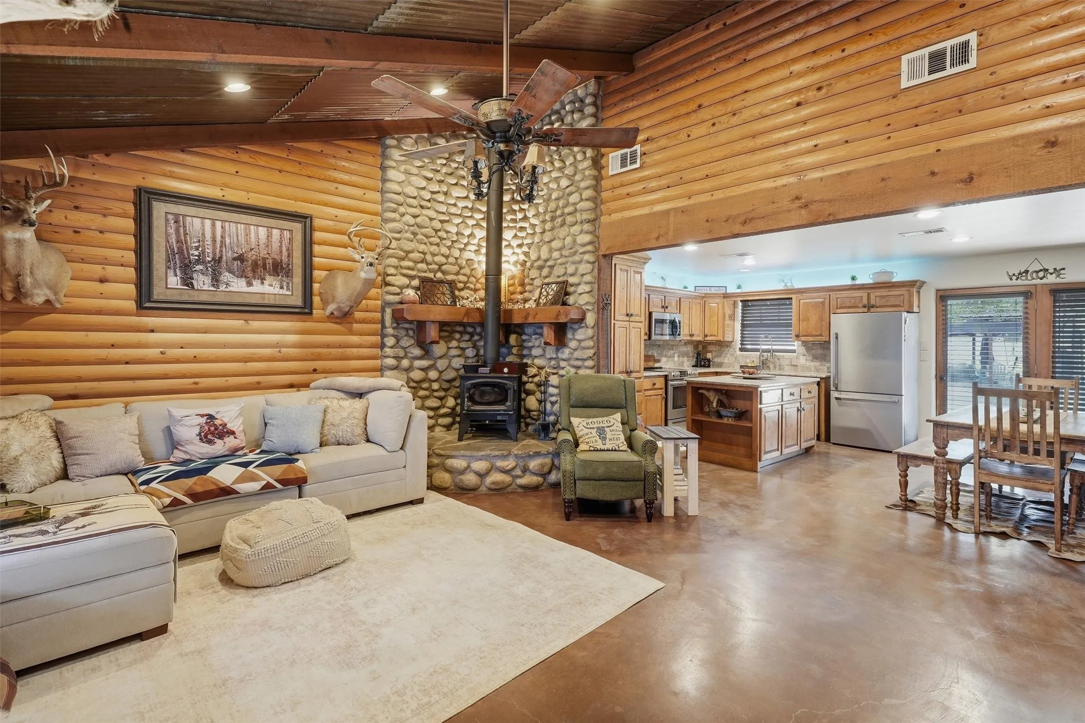 Farm For Sale in Parker County , 13827 Baker Road, Weatherford, Texas 76087, 3 Bedroom, 2 Bathroom, 2 Garage spaces, 1,380 Sqft, built in 1997, mls#21397345, Real Estate Agent in Weatherford, Homes For Sale in Parker county, Homes For Sale in Weatherford, Realtor in Weatherford Texas, Real Estate Brokerage Independent Realty Texas, Luminita Cordes Realtor