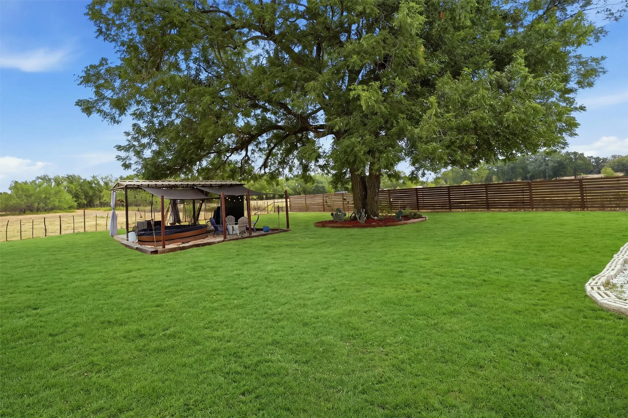 Farm For Sale in Parker County , 13827 Baker Road, Weatherford, Texas 76087, 3 Bedroom, 2 Bathroom, 2 Garage spaces, 1,380 Sqft, built in 1997, mls#21397345, Real Estate Agent in Weatherford, Homes For Sale in Parker county, Homes For Sale in Weatherford, Realtor in Weatherford Texas, Real Estate Brokerage Independent Realty Texas, Luminita Cordes Realtor