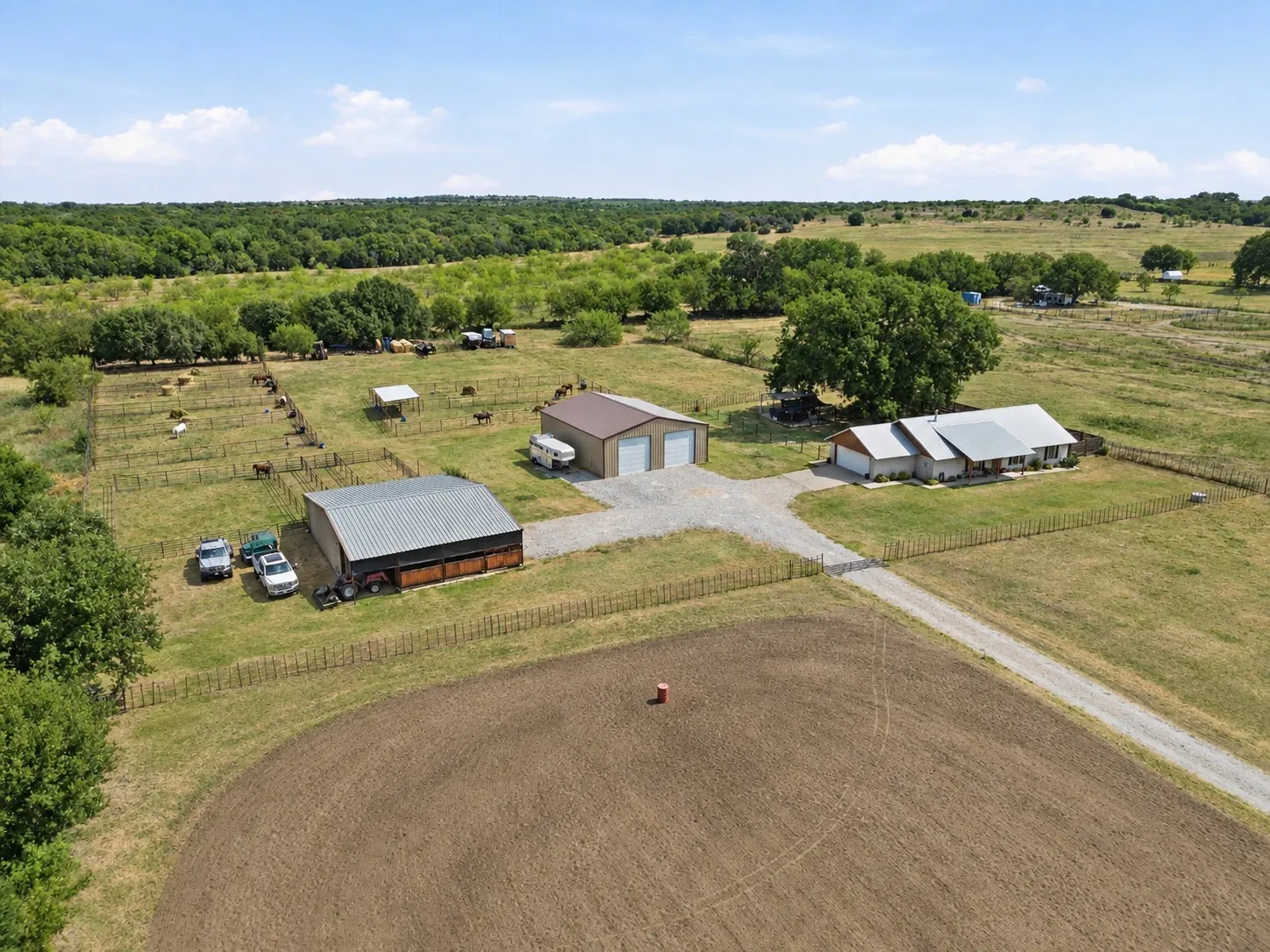 Farm For Sale in Parker County , 13827 Baker Road, Weatherford, Texas 76087, 3 Bedroom, 2 Bathroom, 2 Garage spaces, 1,380 Sqft, built in 1997, mls#21397345, Real Estate Agent in Weatherford, Homes For Sale in Parker county, Homes For Sale in Weatherford, Realtor in Weatherford Texas, Real Estate Brokerage Independent Realty Texas, Luminita Cordes Realtor