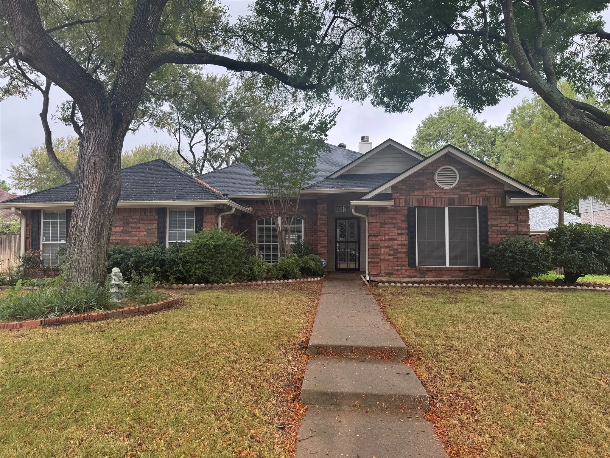 Single Family Residence For Sale in Denton County , 2501 Cornell Drive, Flower Mound, Texas 75022, 3 Bedroom, 2 Bathroom, 2 Garage spaces, 1,849 Sqft, built in 1988, mls#21400922, Real Estate Agent in Flower Mound, Homes For Sale in Denton county, Homes For Sale in Flower Mound, Realtor in Flower Mound Texas, Real Estate Brokerage Independent Realty Texas, Luminita Cordes Realtor