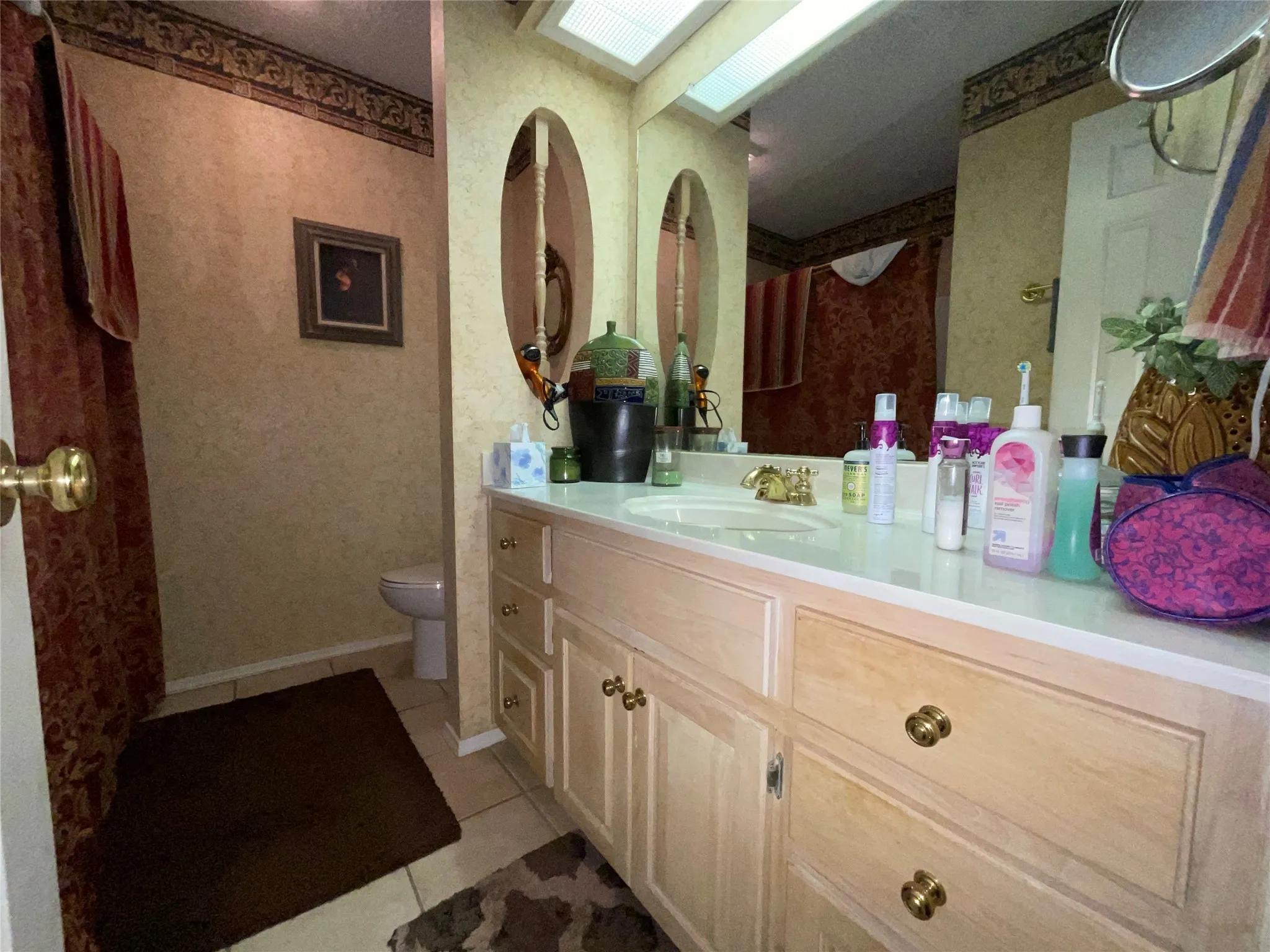 Single Family Residence For Sale in Mc Lennan County , 108 Jim Circle, Lorena, Texas 76655, 3 Bedroom, 2 Bathroom, 2 Garage spaces, 1,730 Sqft, built in 1988, mls#21397743, Real Estate Agent in Lorena, Homes For Sale in Mc Lennan county, Homes For Sale in Lorena, Realtor in Lorena Texas, Real Estate Brokerage Independent Realty Texas, Luminita Cordes Realtor