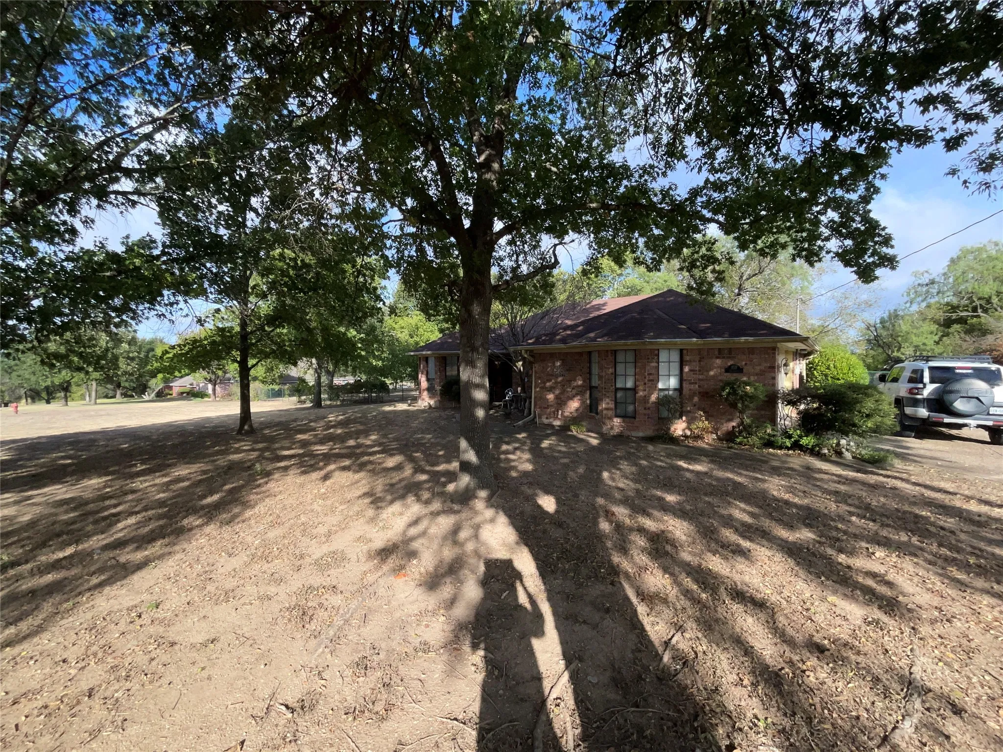 Single Family Residence For Sale in Mc Lennan County , 108 Jim Circle, Lorena, Texas 76655, 3 Bedroom, 2 Bathroom, 2 Garage spaces, 1,730 Sqft, built in 1988, mls#21397743, Real Estate Agent in Lorena, Homes For Sale in Mc Lennan county, Homes For Sale in Lorena, Realtor in Lorena Texas, Real Estate Brokerage Independent Realty Texas, Luminita Cordes Realtor