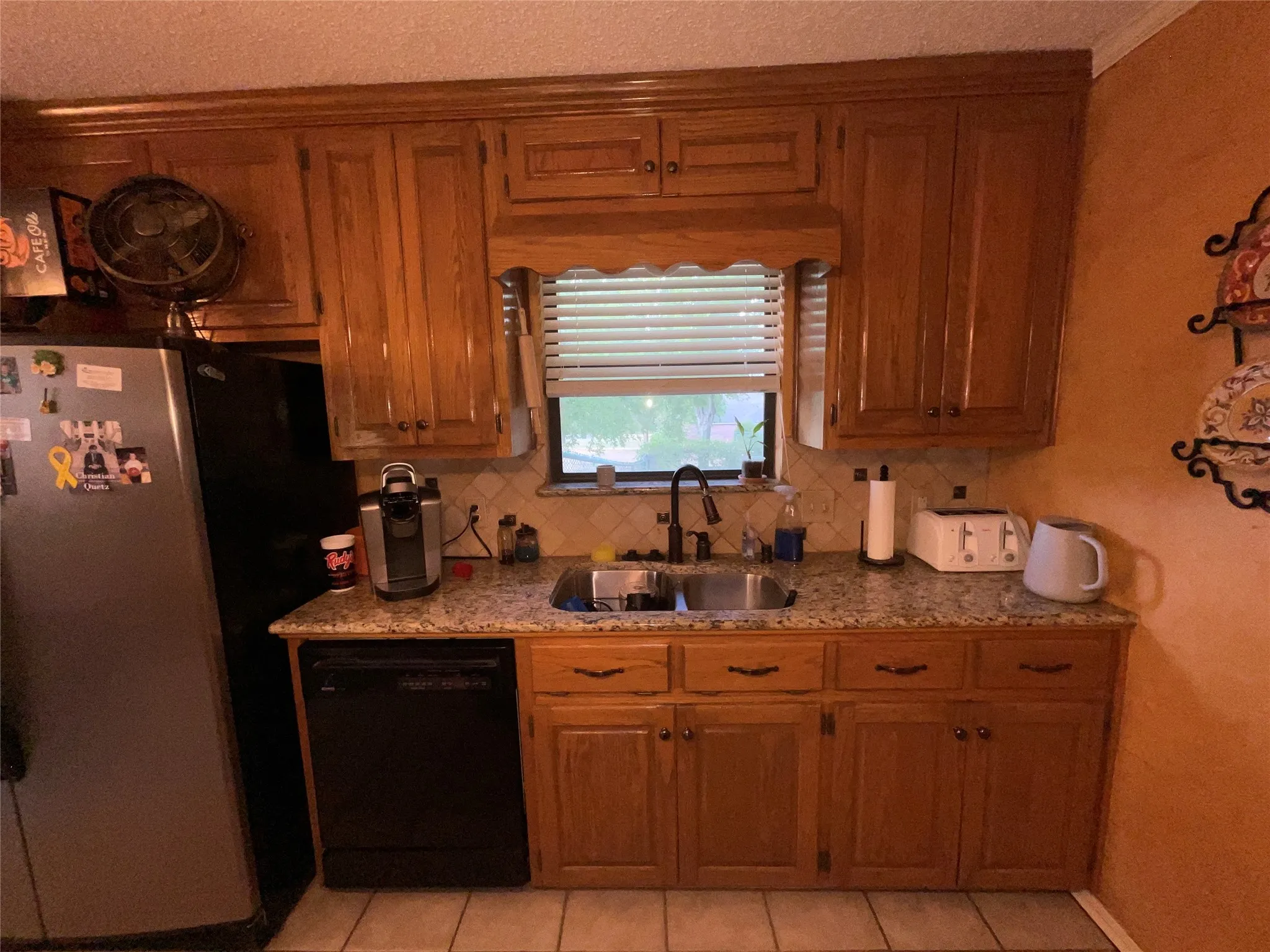 Single Family Residence For Sale in Mc Lennan County , 108 Jim Circle, Lorena, Texas 76655, 3 Bedroom, 2 Bathroom, 2 Garage spaces, 1,730 Sqft, built in 1988, mls#21397743, Real Estate Agent in Lorena, Homes For Sale in Mc Lennan county, Homes For Sale in Lorena, Realtor in Lorena Texas, Real Estate Brokerage Independent Realty Texas, Luminita Cordes Realtor