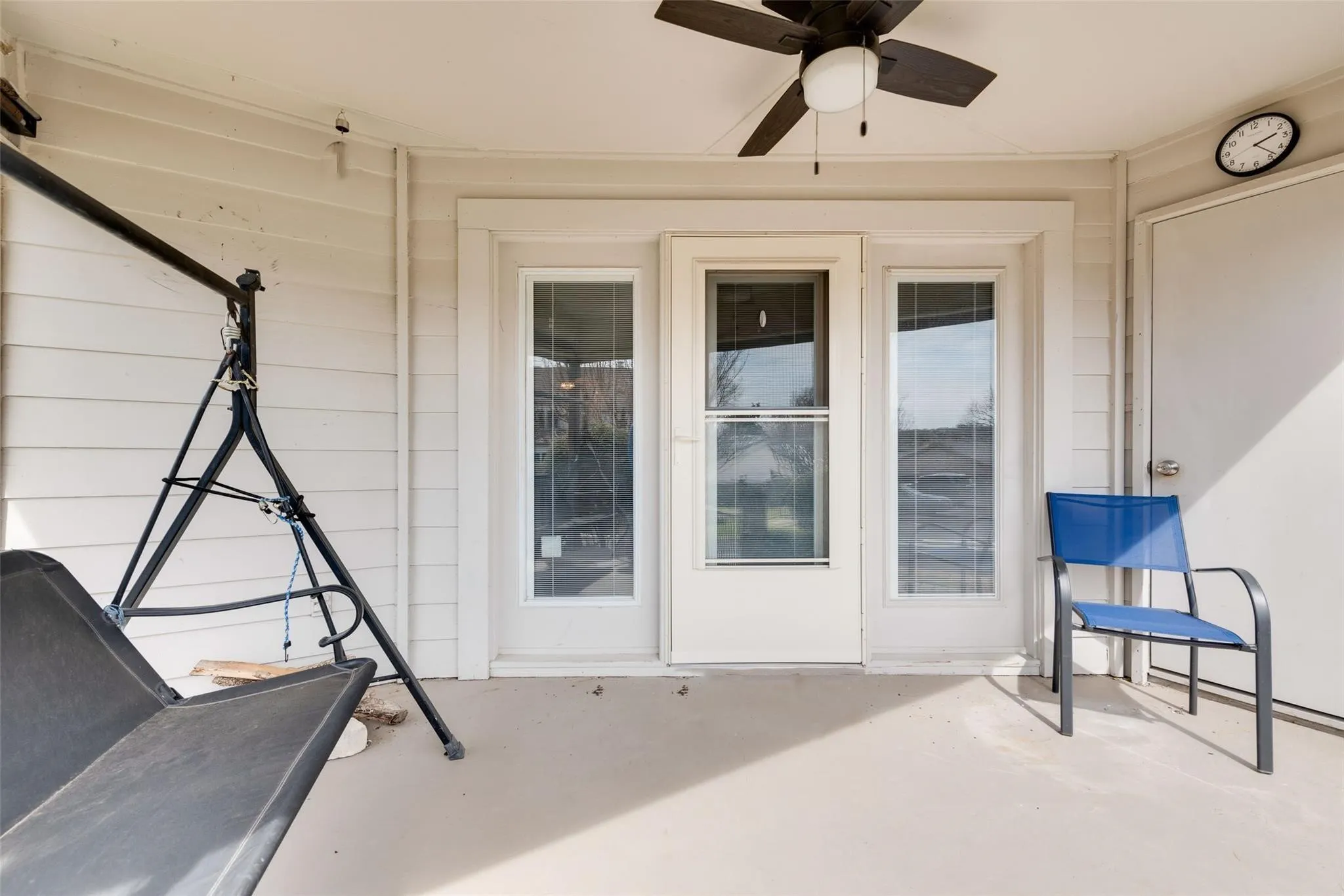 Condominium For Sale in Rockwall County , 438 Yacht Club Drive D, Rockwall, Texas 75032, 1 Bedroom, 1 Bathroom, Garage spaces, 892 Sqft, built in 1990, mls#21399691, Real Estate Agent in Rockwall, Homes For Sale in Rockwall county, Homes For Sale in Rockwall, Realtor in Rockwall Texas, Real Estate Brokerage Independent Realty Texas, Luminita Cordes Realtor