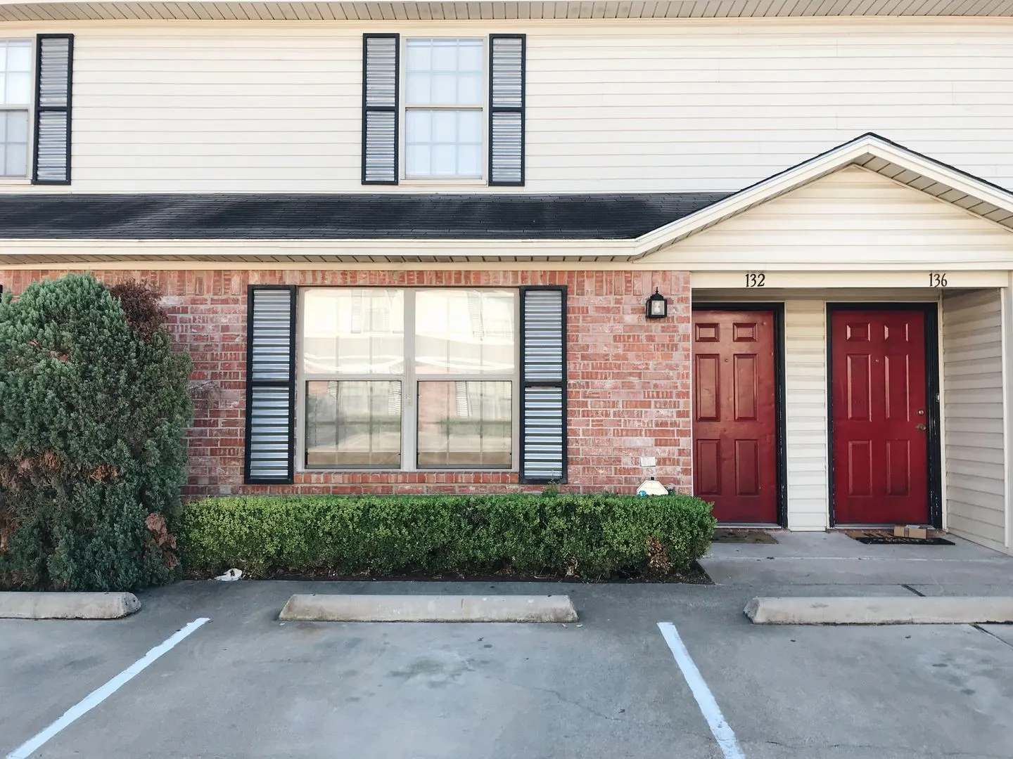 Townhouse For Rent in Mc Lennan County , 2010 11th 127, Waco, Texas 76706, 4 Bedroom, 4 Bathroom, Garage spaces, 1,500 Sqft, built in 2000, mls#21400982, Real Estate Agent in Waco, Homes For Rent in Mc Lennan county, Homes For Rent in Waco, Realtor in Waco Texas, Real Estate Brokerage Independent Realty Texas, Luminita Cordes Realtor