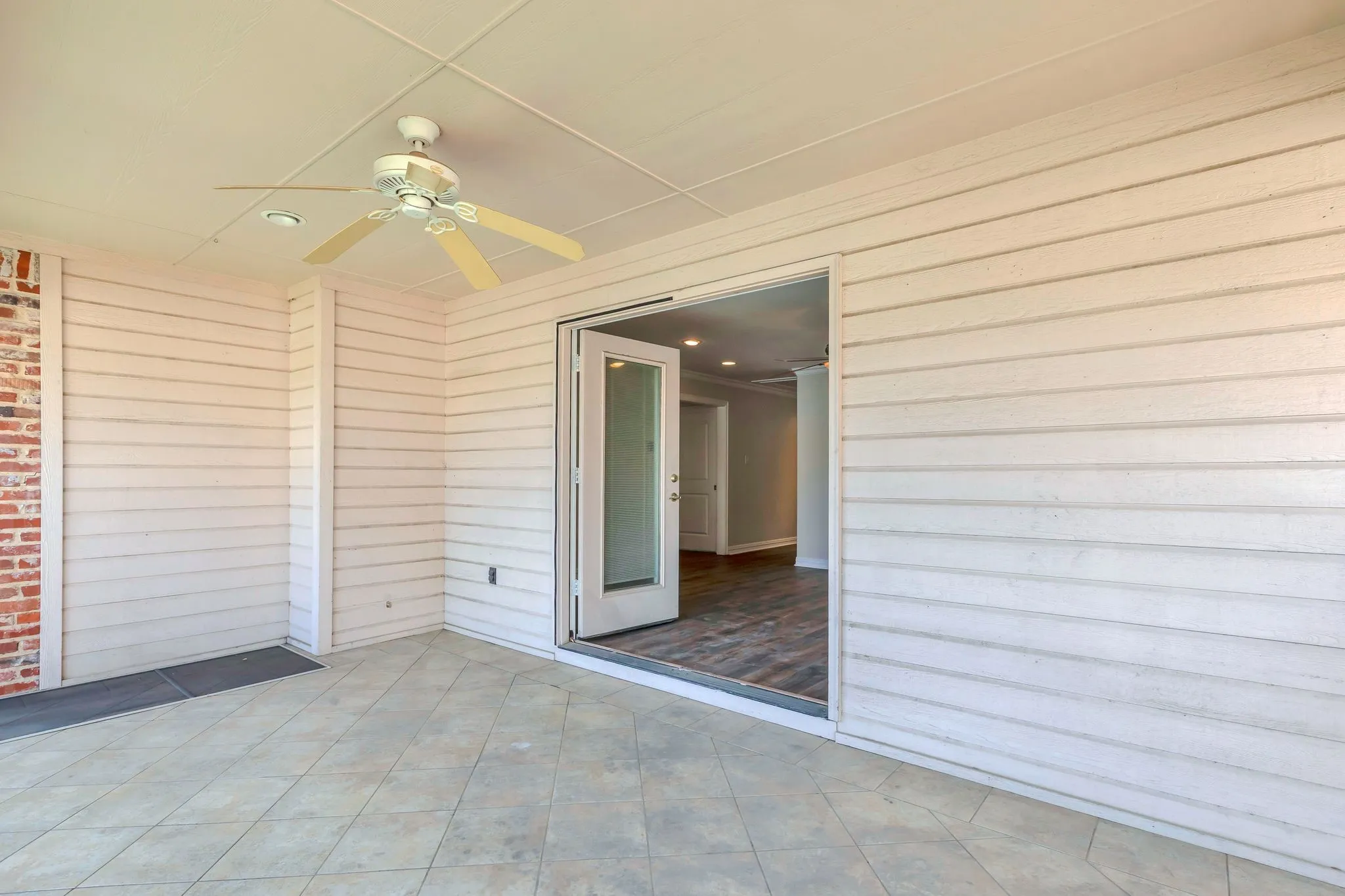 Single Family Residence For Rent in Dallas County , 5921 Llano Avenue, Dallas, Texas 75206, 5 Bedroom, 6 Bathroom, Garage spaces, 3,221 Sqft, built in 2007, mls#21400930, Real Estate Agent in Dallas, Homes For Rent in Dallas county, Homes For Rent in Dallas, Realtor in Dallas Texas, Real Estate Brokerage Independent Realty Texas, Luminita Cordes Realtor