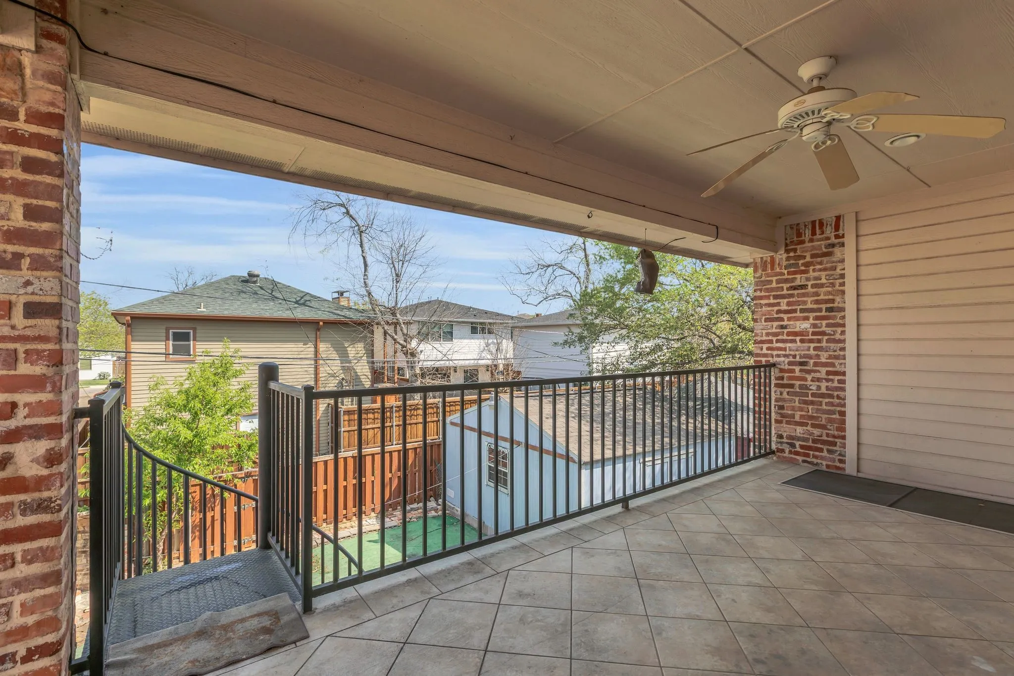 Single Family Residence For Rent in Dallas County , 5921 Llano Avenue, Dallas, Texas 75206, 5 Bedroom, 6 Bathroom, Garage spaces, 3,221 Sqft, built in 2007, mls#21400930, Real Estate Agent in Dallas, Homes For Rent in Dallas county, Homes For Rent in Dallas, Realtor in Dallas Texas, Real Estate Brokerage Independent Realty Texas, Luminita Cordes Realtor