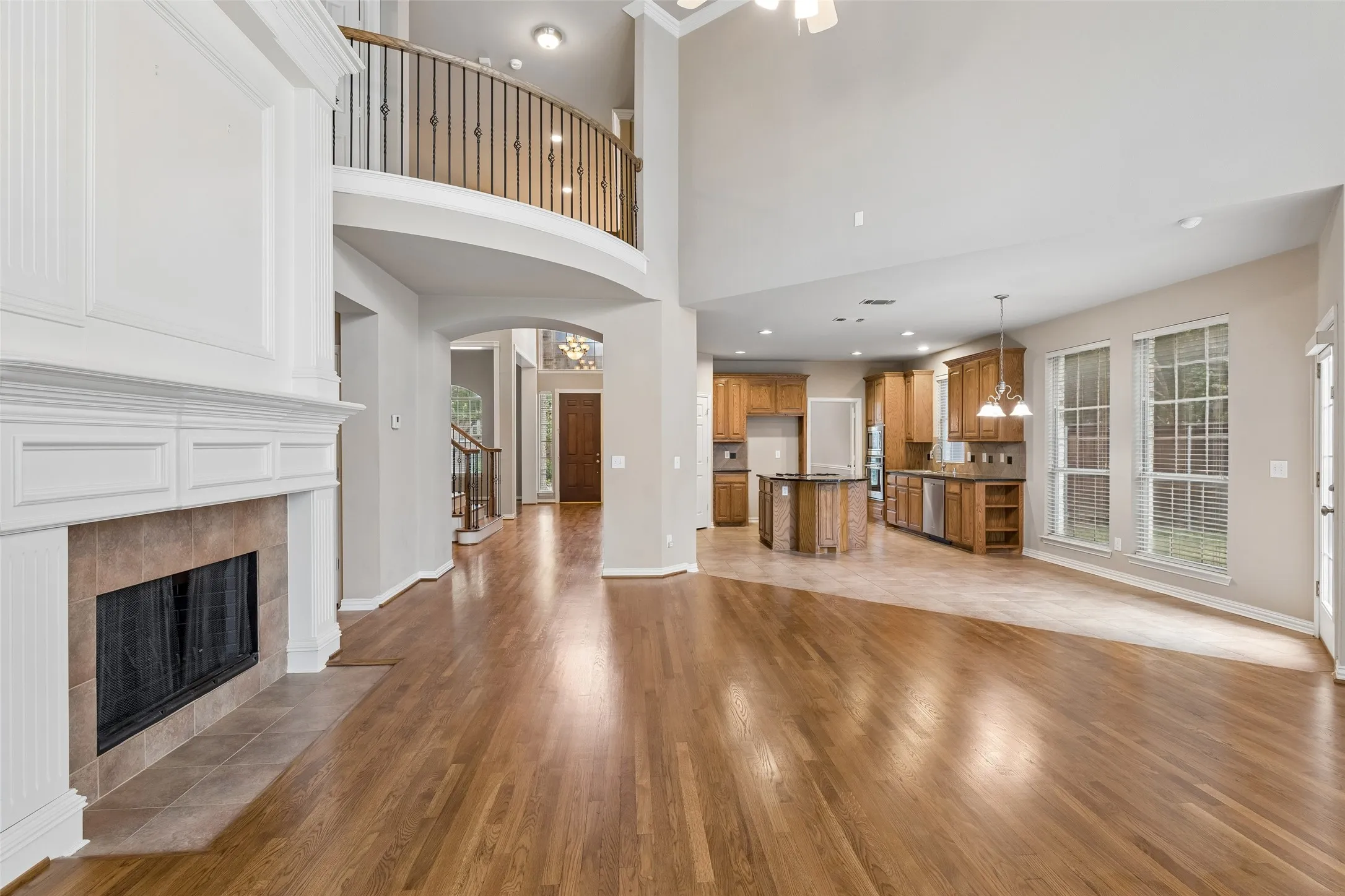 Single Family Residence For Sale in Denton County , 5263 Loma Alta Drive, Frisco, Texas 75034, 4 Bedroom, 3 Bathroom, 2 Garage spaces, 3,253 Sqft, built in 1998, mls#21400606, Real Estate Agent in Frisco, Homes For Sale in Denton county, Homes For Sale in Frisco, Realtor in Frisco Texas, Real Estate Brokerage Independent Realty Texas, Luminita Cordes Realtor