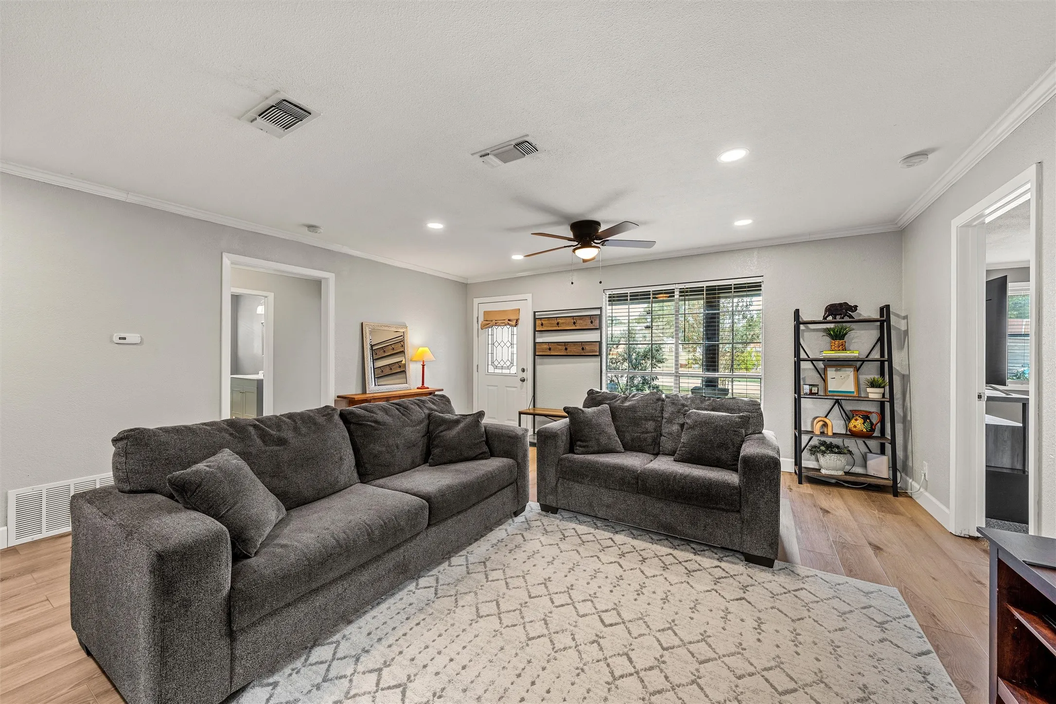 Single Family Residence For Sale in Hill County , 111 N Morgan Street W, Mount Calm, Texas 76673, 3 Bedroom, 2 Bathroom, Garage spaces, 1,455 Sqft, built in 1955, mls#21400770, Real Estate Agent in Mount Calm, Homes For Sale in Hill county, Homes For Sale in Mount Calm, Realtor in Mount Calm Texas, Real Estate Brokerage Independent Realty Texas, Luminita Cordes Realtor