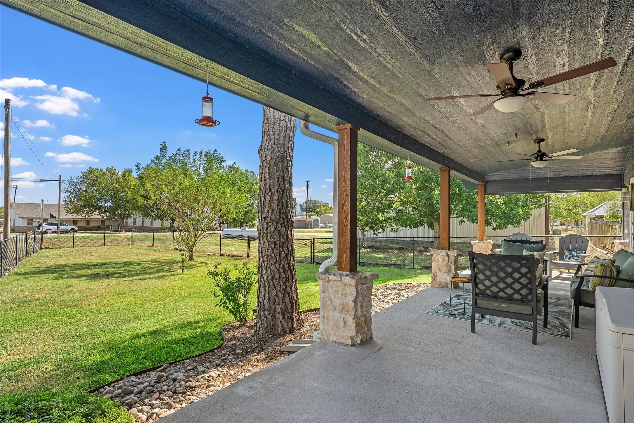 Single Family Residence For Sale in Hill County , 111 N Morgan Street W, Mount Calm, Texas 76673, 3 Bedroom, 2 Bathroom, Garage spaces, 1,455 Sqft, built in 1955, mls#21400770, Real Estate Agent in Mount Calm, Homes For Sale in Hill county, Homes For Sale in Mount Calm, Realtor in Mount Calm Texas, Real Estate Brokerage Independent Realty Texas, Luminita Cordes Realtor