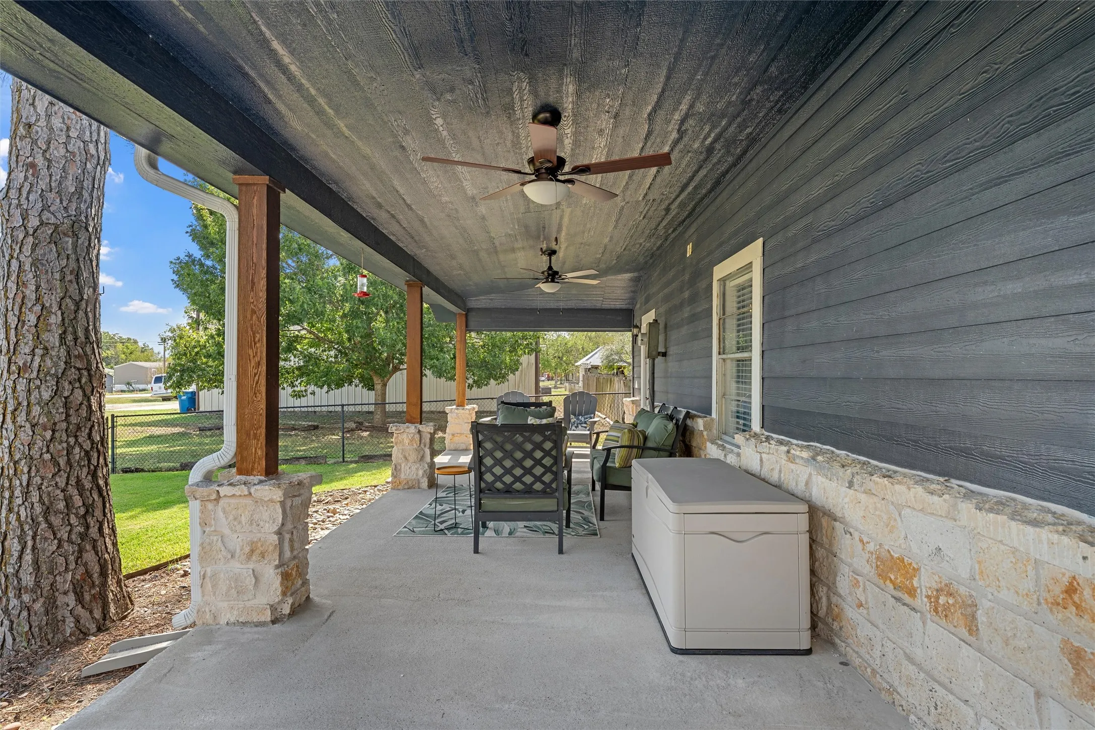 Single Family Residence For Sale in Hill County , 111 N Morgan Street W, Mount Calm, Texas 76673, 3 Bedroom, 2 Bathroom, Garage spaces, 1,455 Sqft, built in 1955, mls#21400770, Real Estate Agent in Mount Calm, Homes For Sale in Hill county, Homes For Sale in Mount Calm, Realtor in Mount Calm Texas, Real Estate Brokerage Independent Realty Texas, Luminita Cordes Realtor