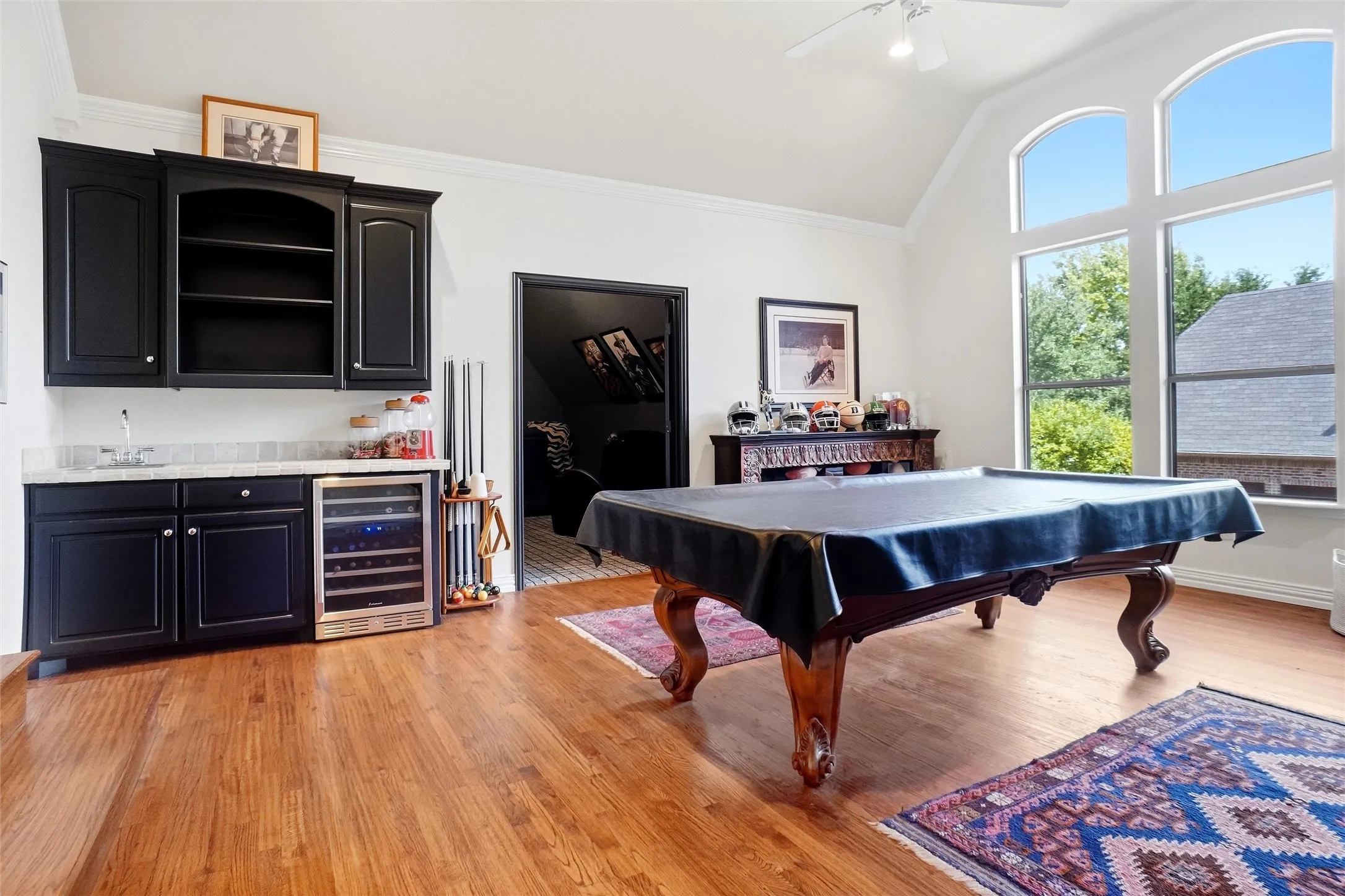 Single Family Residence For Sale in Tarrant County , 1209 Merlot Drive, Southlake, Texas 76092, 5 Bedroom, 6 Bathroom, 4 Garage spaces, 5,166 Sqft, built in 2000, mls#21398994, Real Estate Agent in Southlake, Homes For Sale in Tarrant county, Homes For Sale in Southlake, Realtor in Southlake Texas, Real Estate Brokerage Independent Realty Texas, Luminita Cordes Realtor