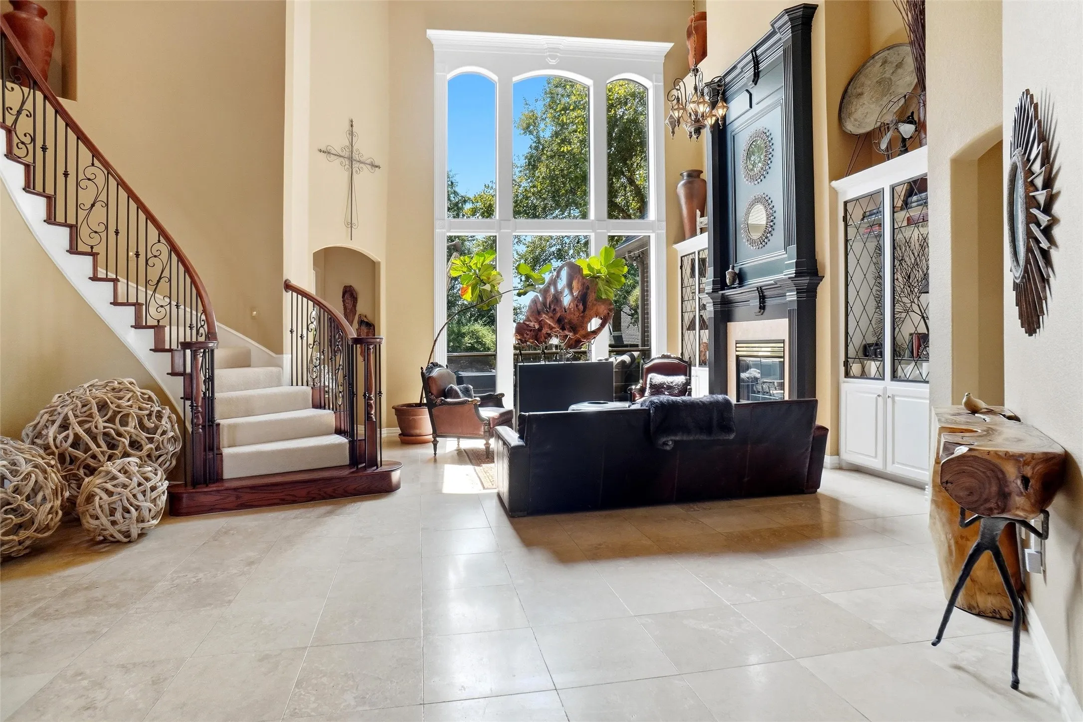 Single Family Residence For Sale in Tarrant County , 1209 Merlot Drive, Southlake, Texas 76092, 5 Bedroom, 6 Bathroom, 4 Garage spaces, 5,166 Sqft, built in 2000, mls#21398994, Real Estate Agent in Southlake, Homes For Sale in Tarrant county, Homes For Sale in Southlake, Realtor in Southlake Texas, Real Estate Brokerage Independent Realty Texas, Luminita Cordes Realtor